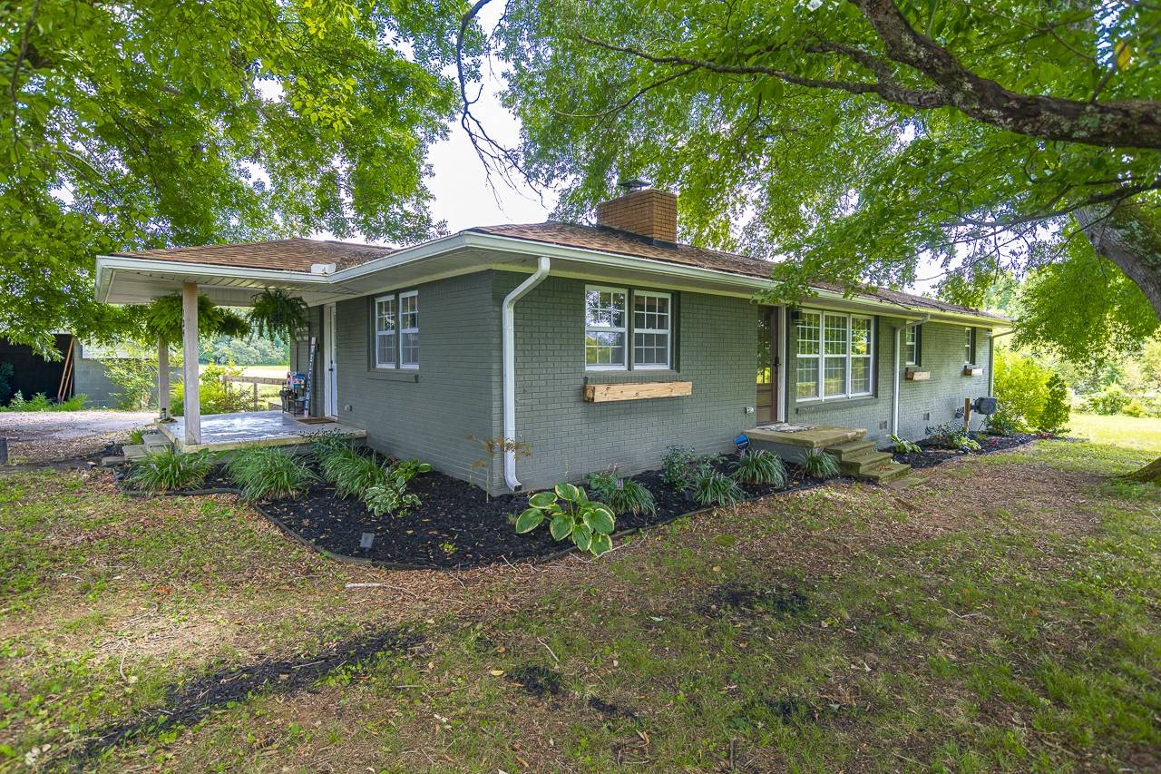 134 Old Huntsville Rd, Fayetteville, TN 37334