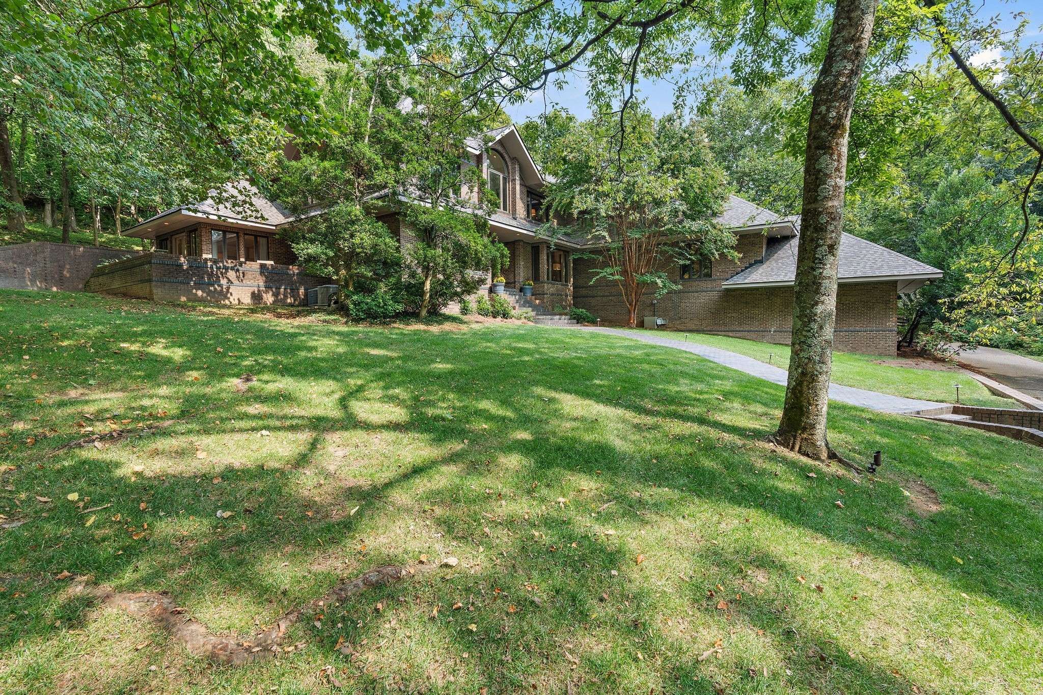 5543 Stanford Dr, Nashville, TN 37215