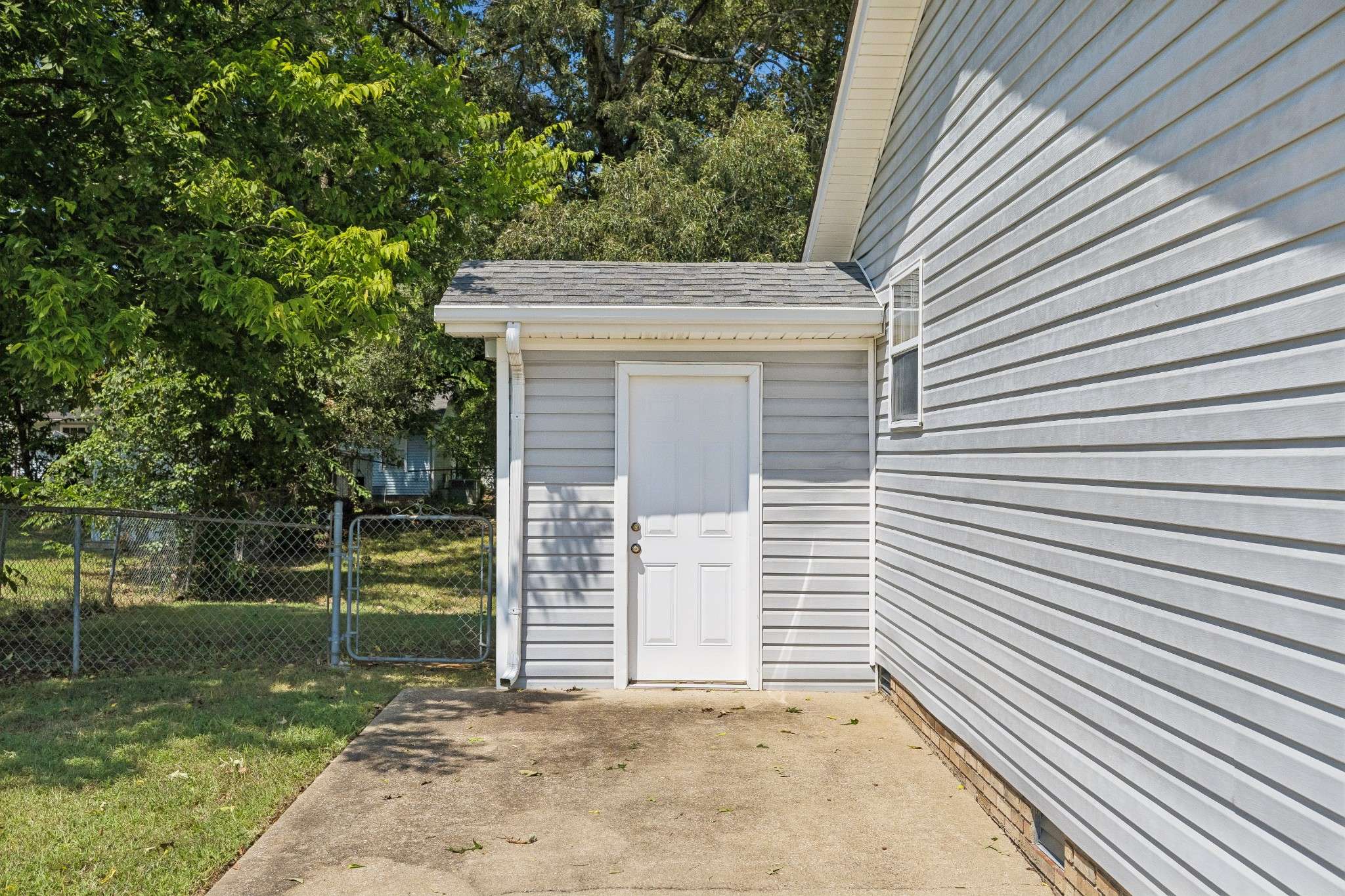 1030 Bush Ave, Oak Grove, KY 42262