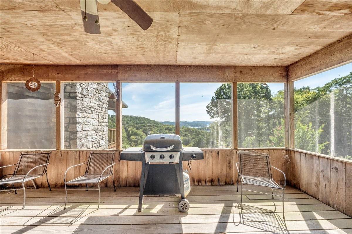 7383 Dale Ridge Rd, Lancaster, TN 38569