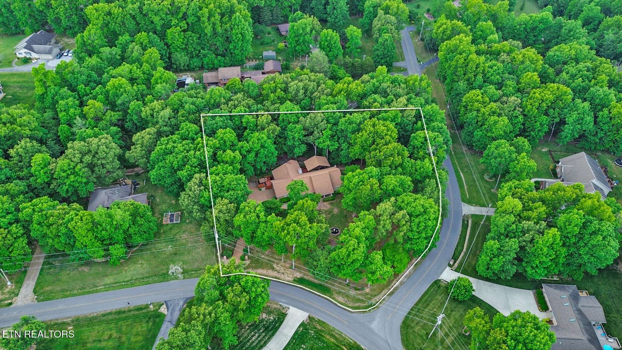 30 Laurel Circle, Crossville, TN 38555