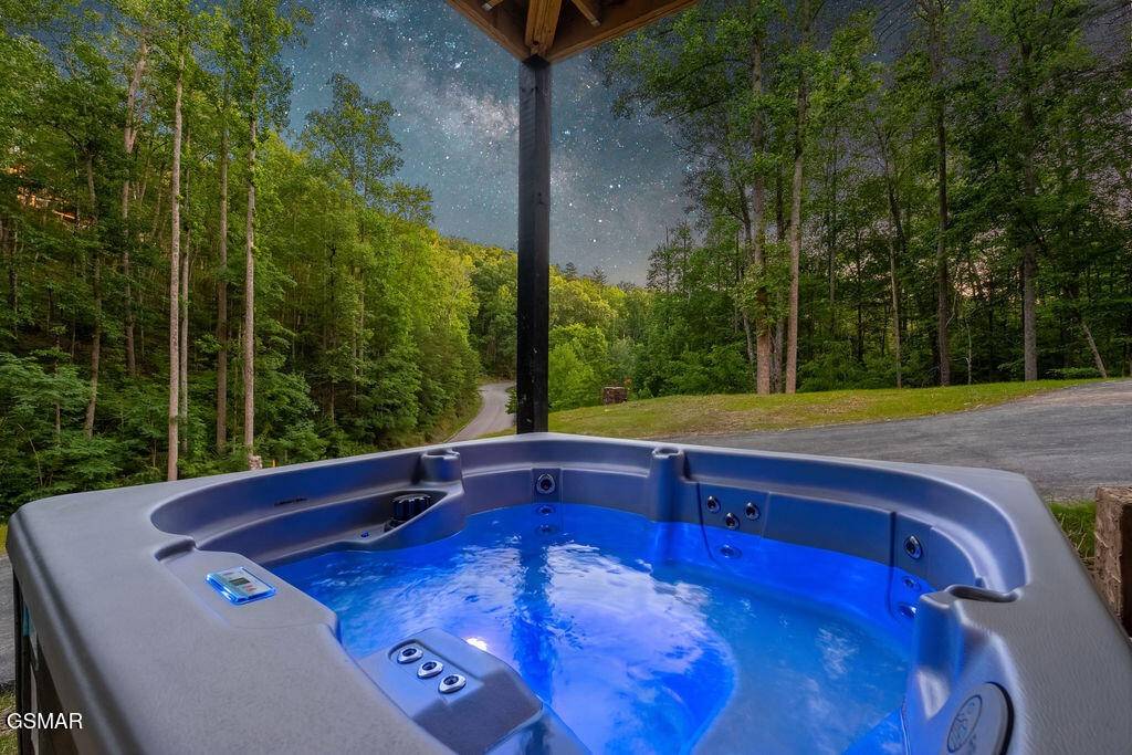 2176 Spurling Road, Sevierville, TN 37862