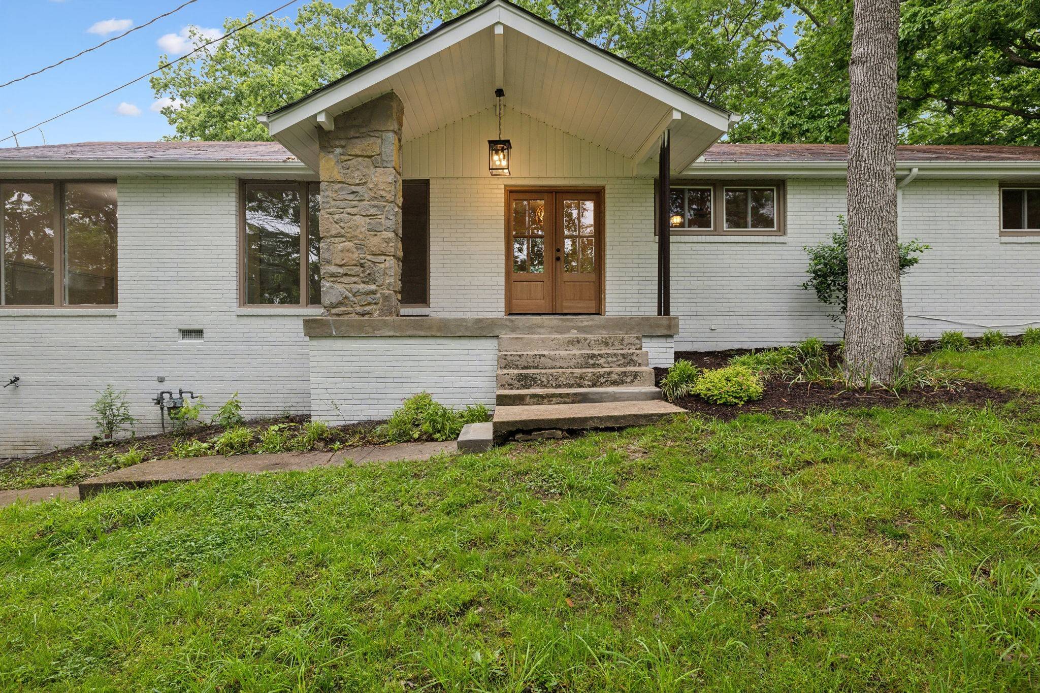 909 Plateau Pkwy, Nashville, TN 37205