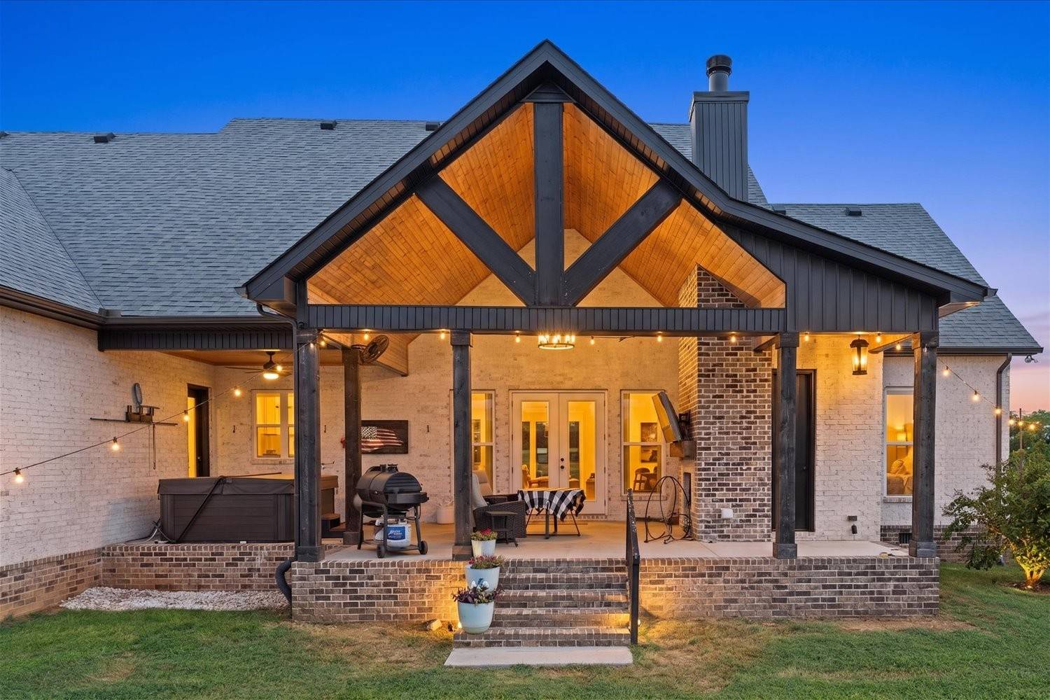 742 Kingdom Rd, Unionville, TN 37180
