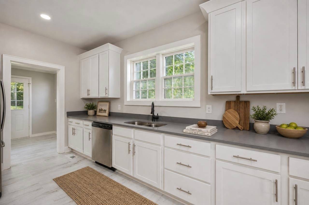 414 College St, Portland, TN 37148