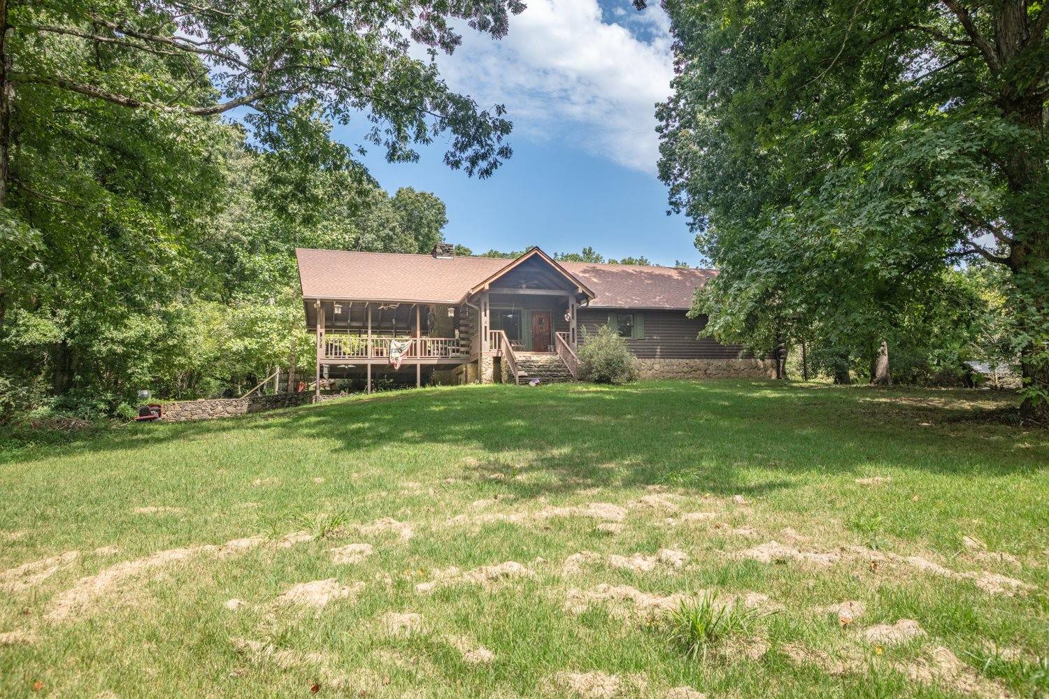 162 Tracy Rd, Hohenwald, TN 38462