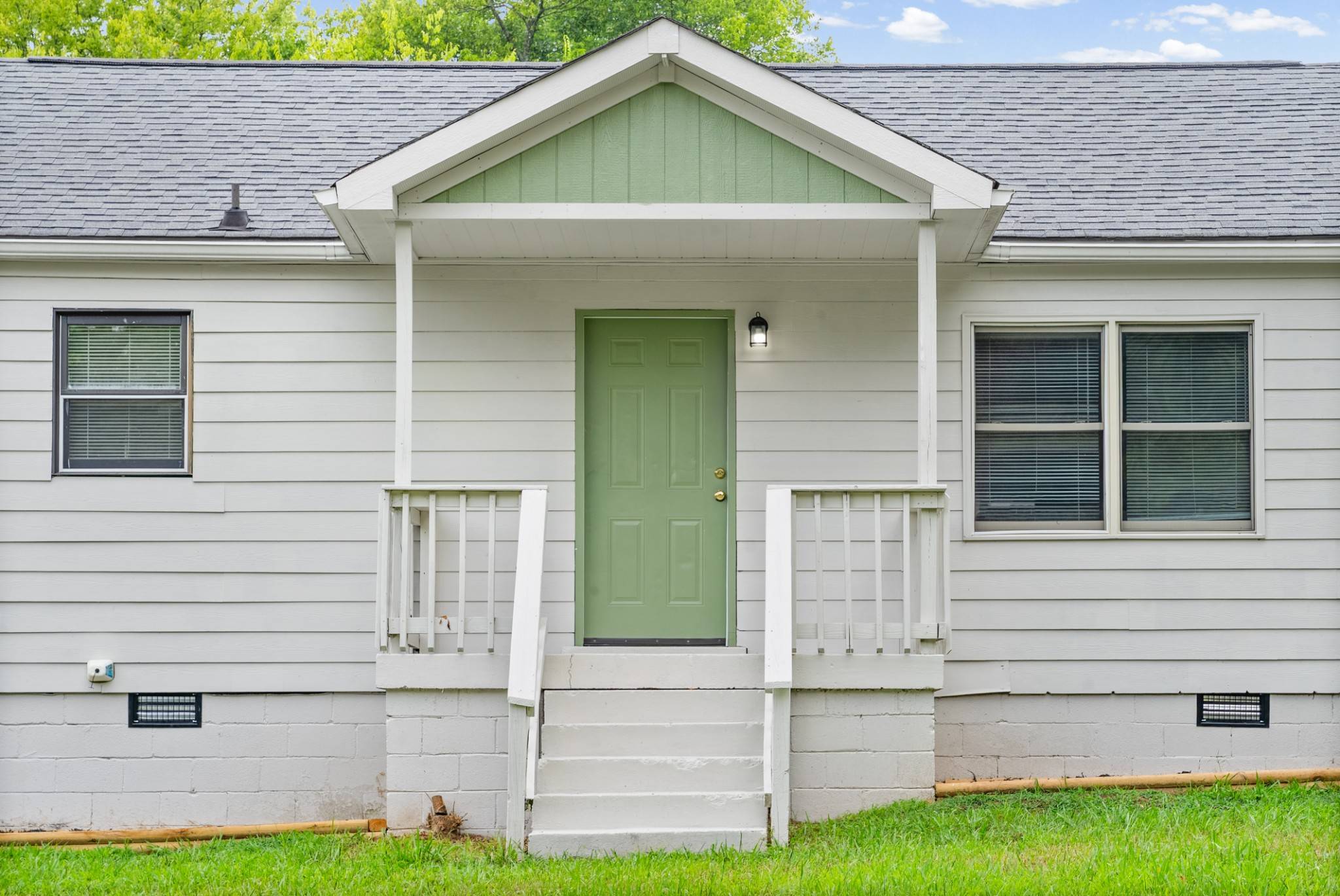 914 W Happy Hollow Dr, Clarksville, TN 37040