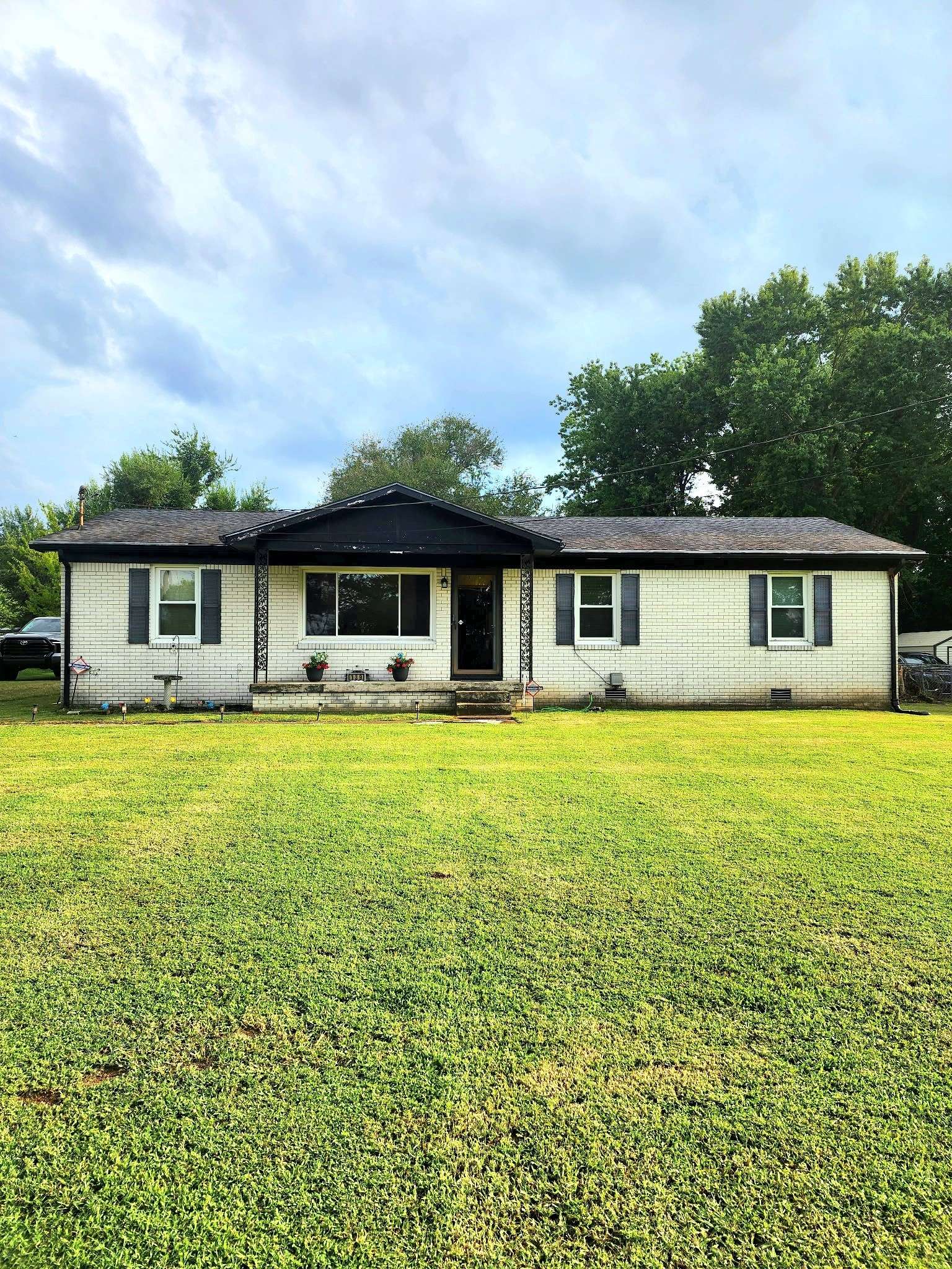 139 Stanfill Dr, Columbia, TN 38401