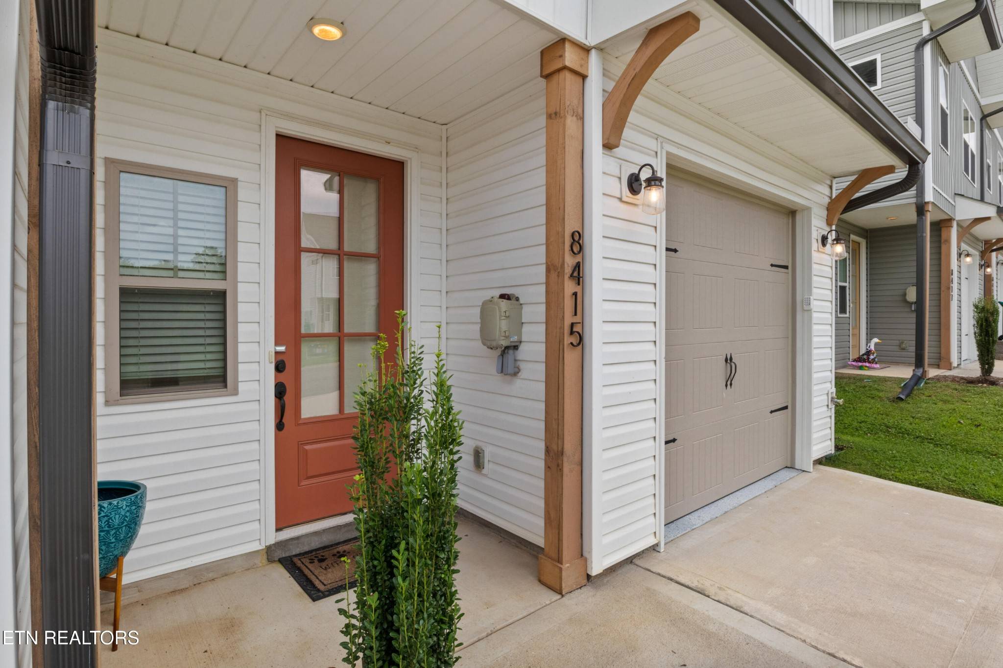 8415 Whisper Lane, Powell, TN 37849