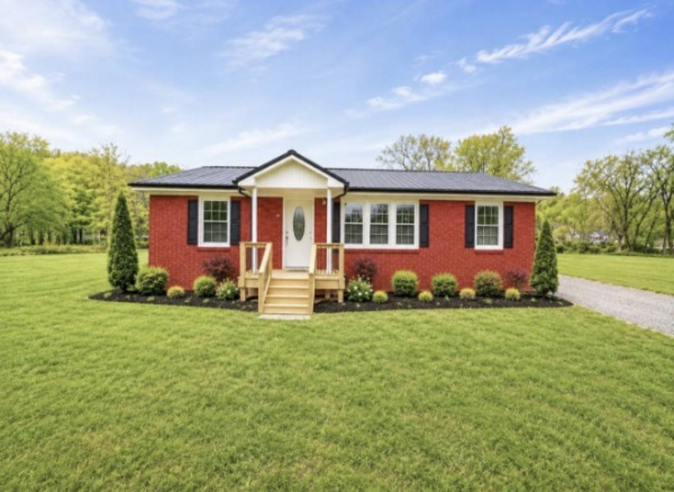 114 Joe St, Waverly, TN 37185