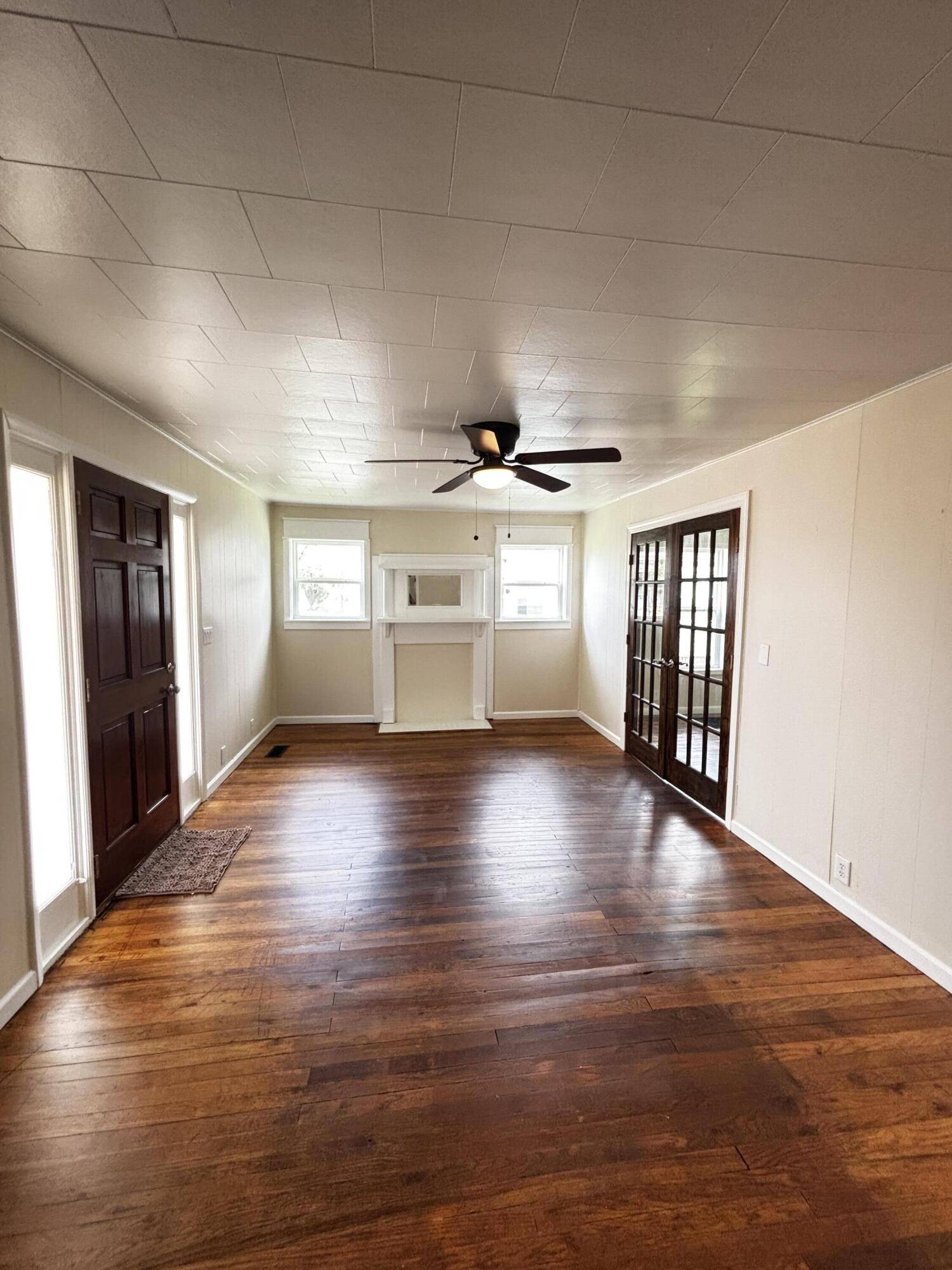 1100 Elm Avenue, South Pittsburg, TN 37380