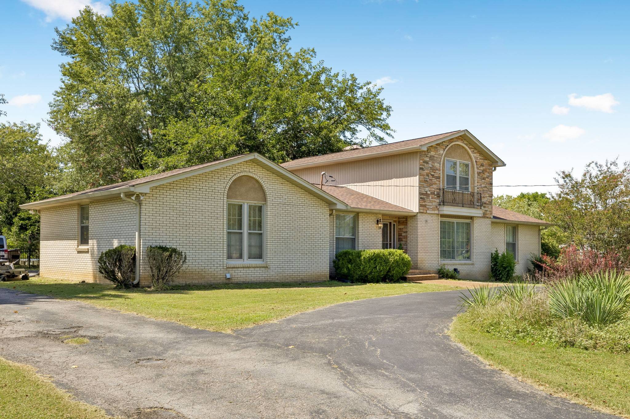 130 Glenn Hill Dr, Hendersonville, TN 37075