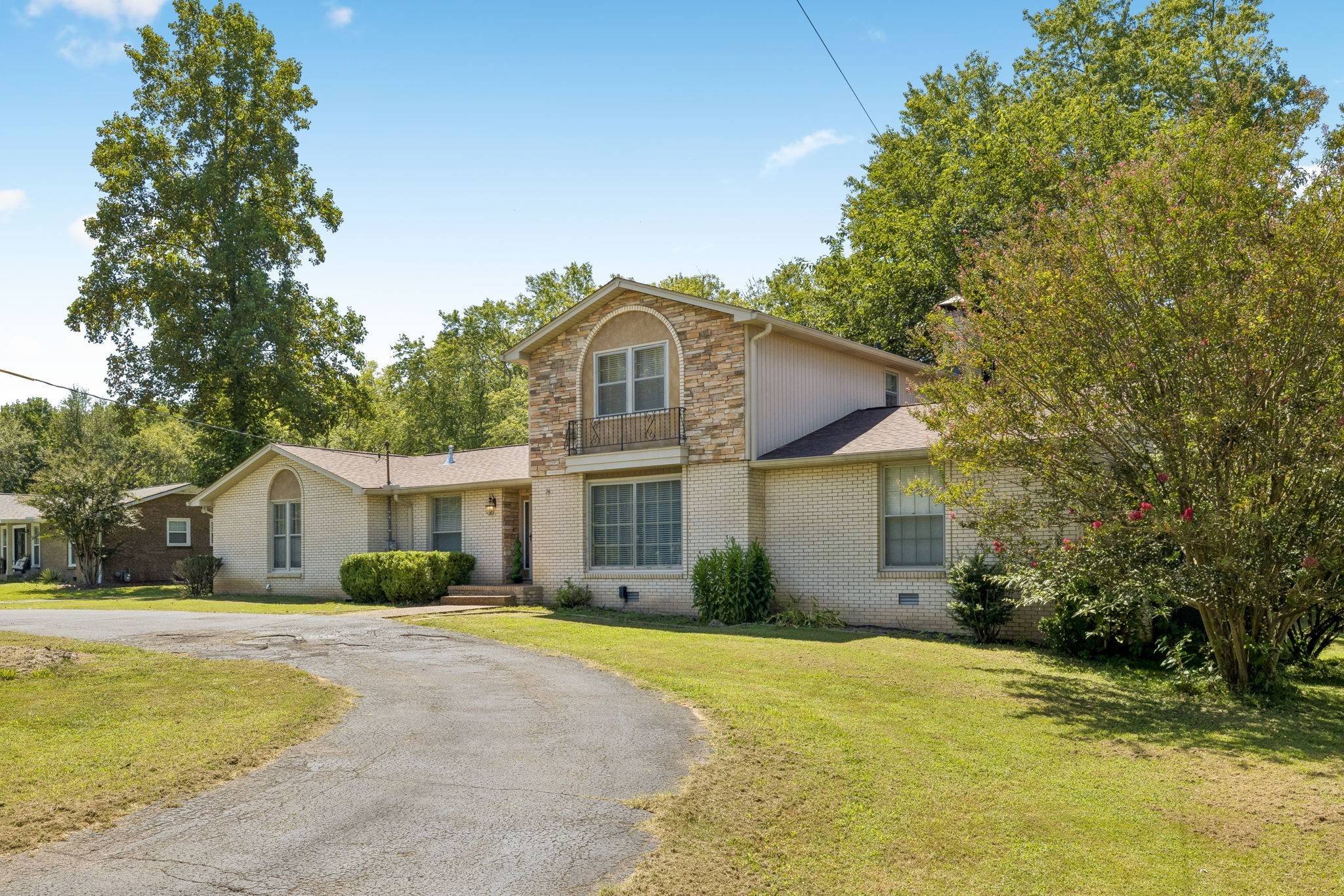 130 Glenn Hill Dr, Hendersonville, TN 37075