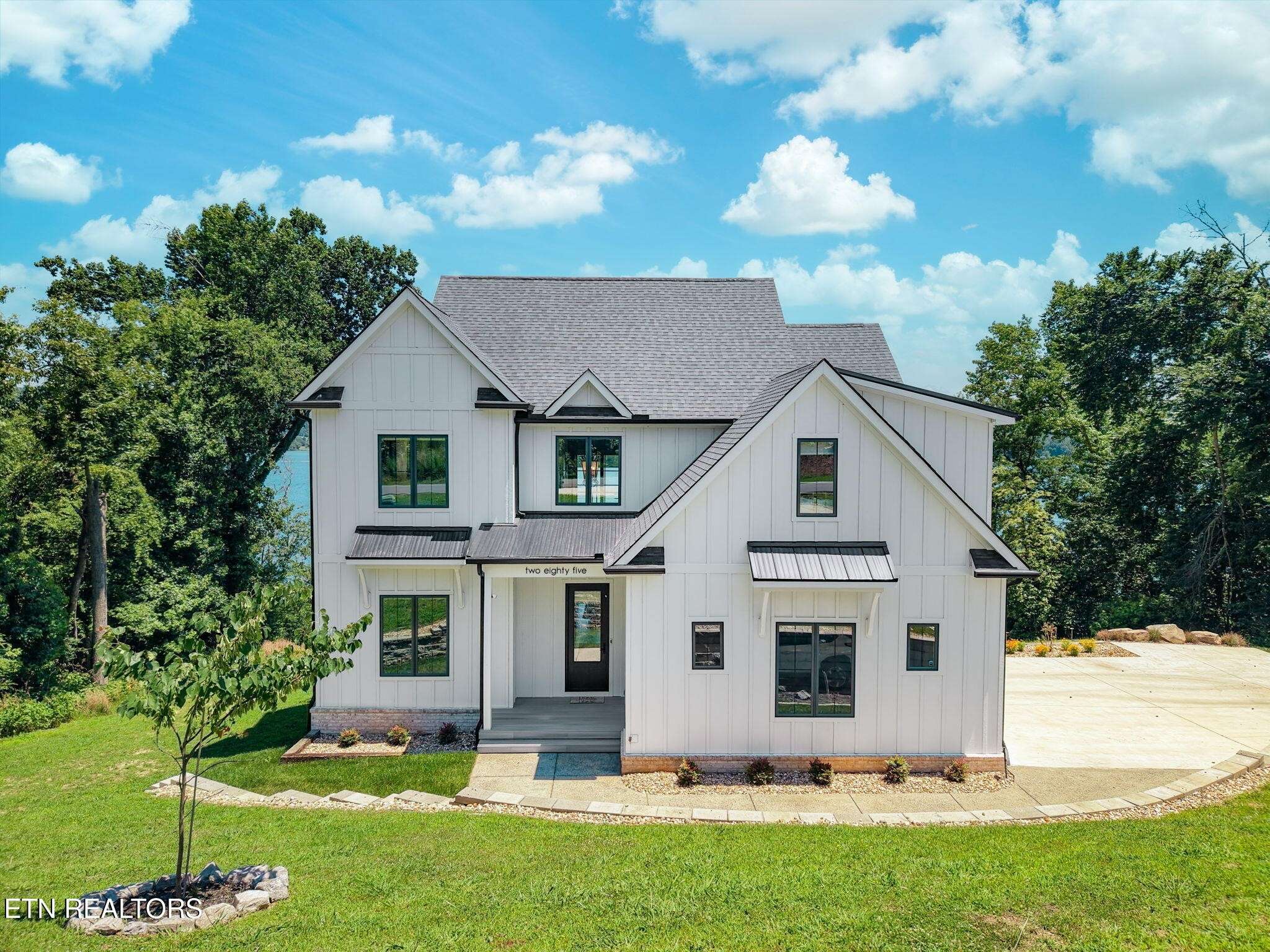 285 E Shore Drive, Rockwood, TN 37854