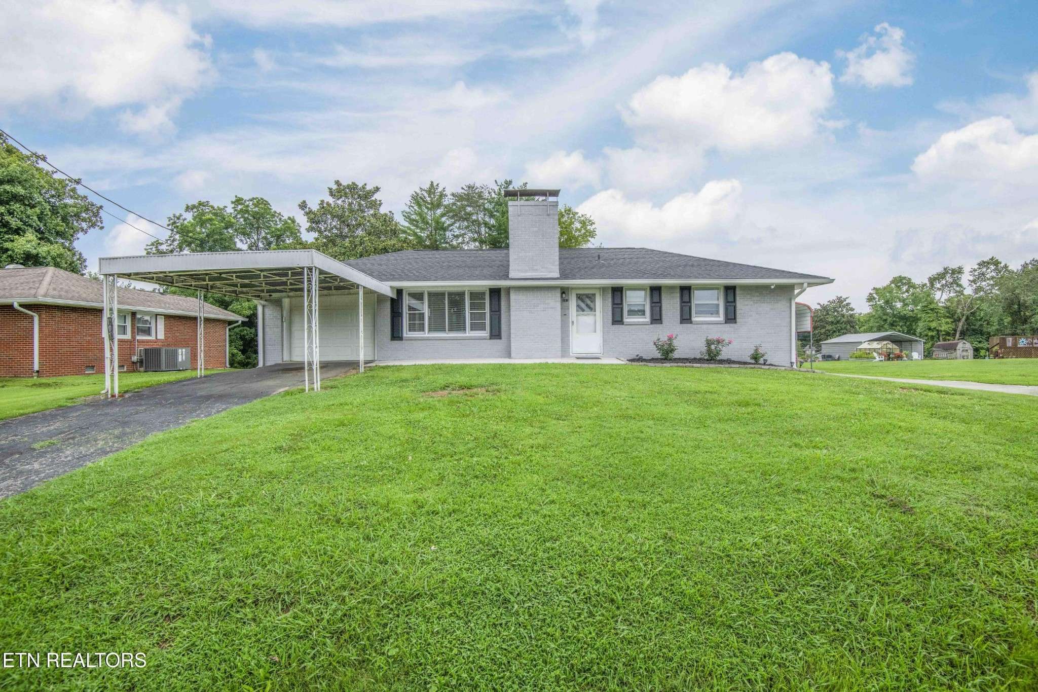 107 Hillcrest Lane, Kingston, TN 37763