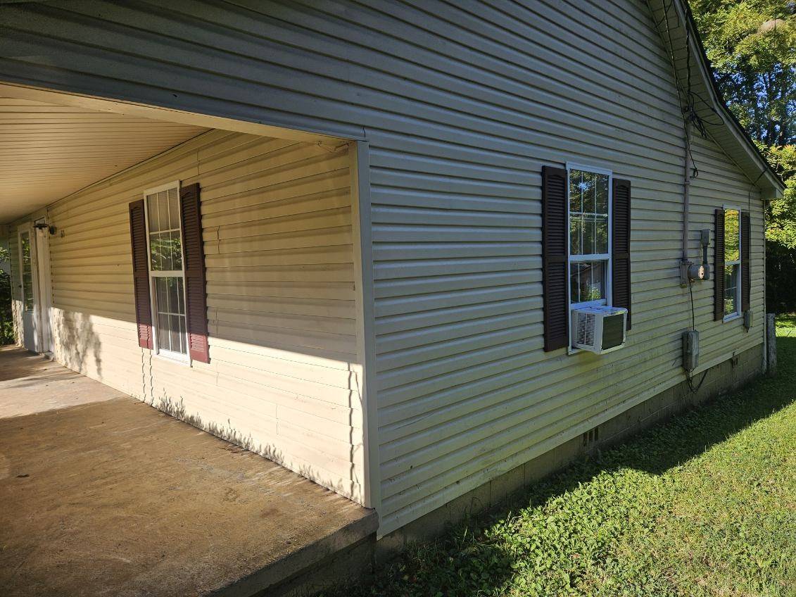 611 Smith St, Springfield, TN 37172