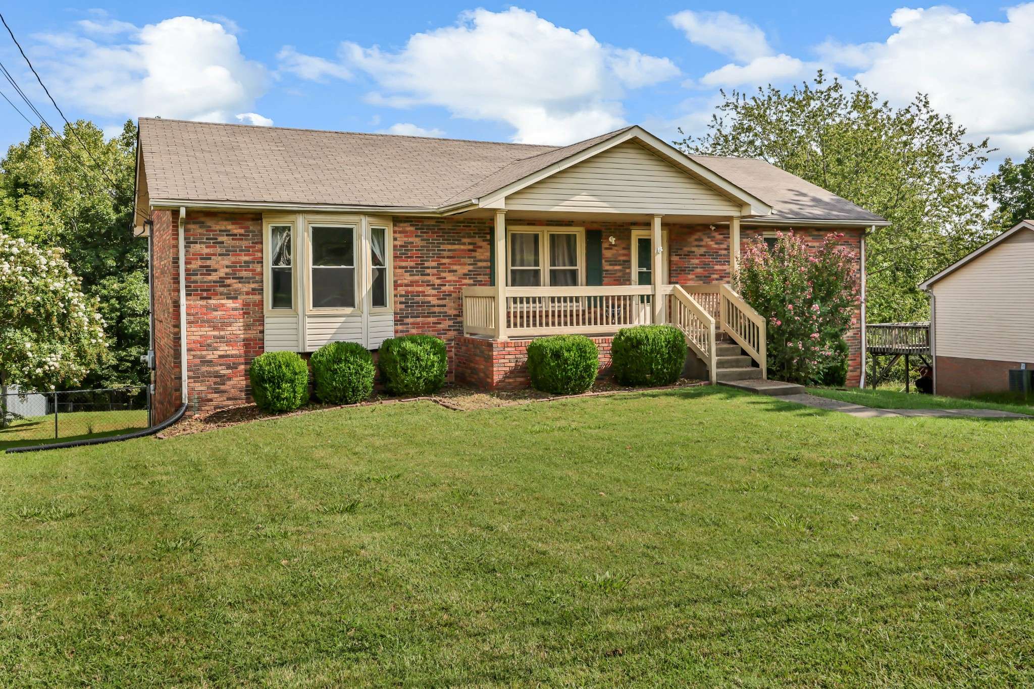 921 Lindsey Dr, Clarksville, TN 37042