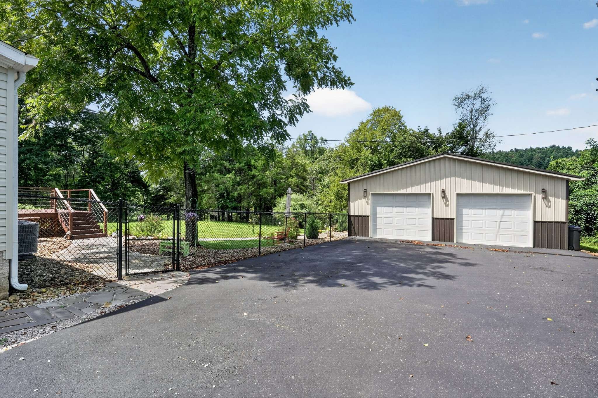 1757 Byrdstown Hwy, Livingston, TN 38570