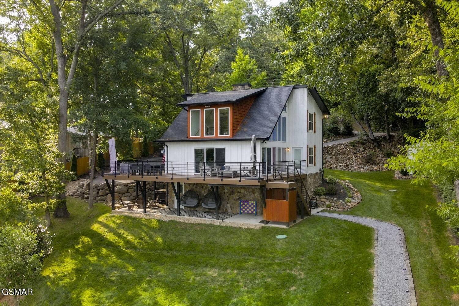 825 Plainview Drive, Dandridge, TN 37725