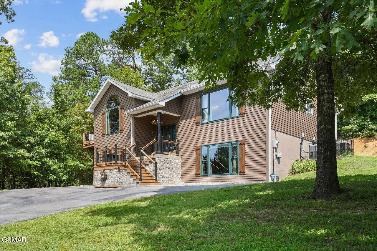 805 Sylvia Lane, Sevierville, TN 37876