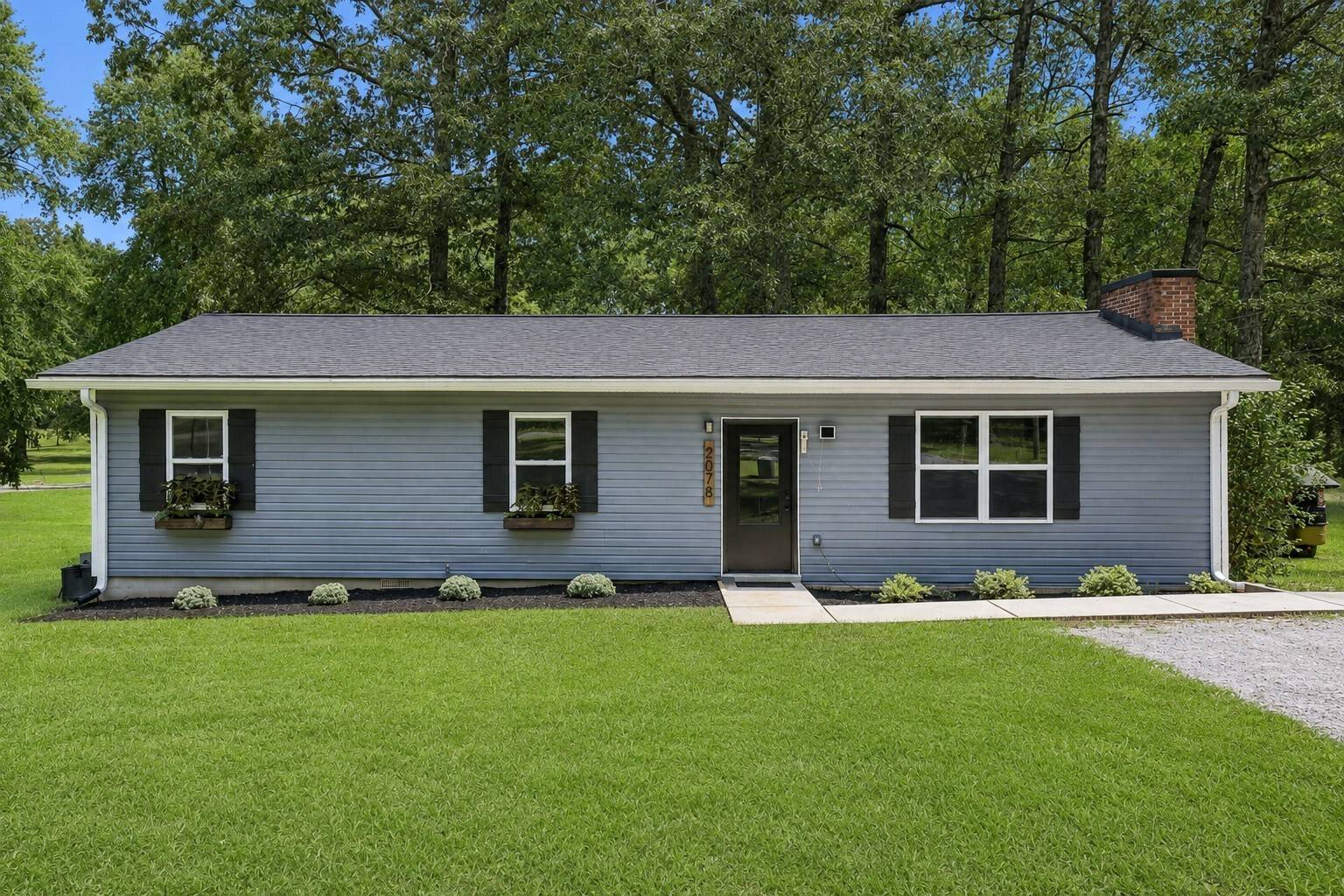 2078 Sears Roebuck Rd, Tullahoma, TN 37388