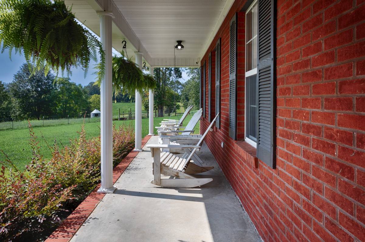 1501 Puncheon Branch Rd, Goodspring, TN 38460