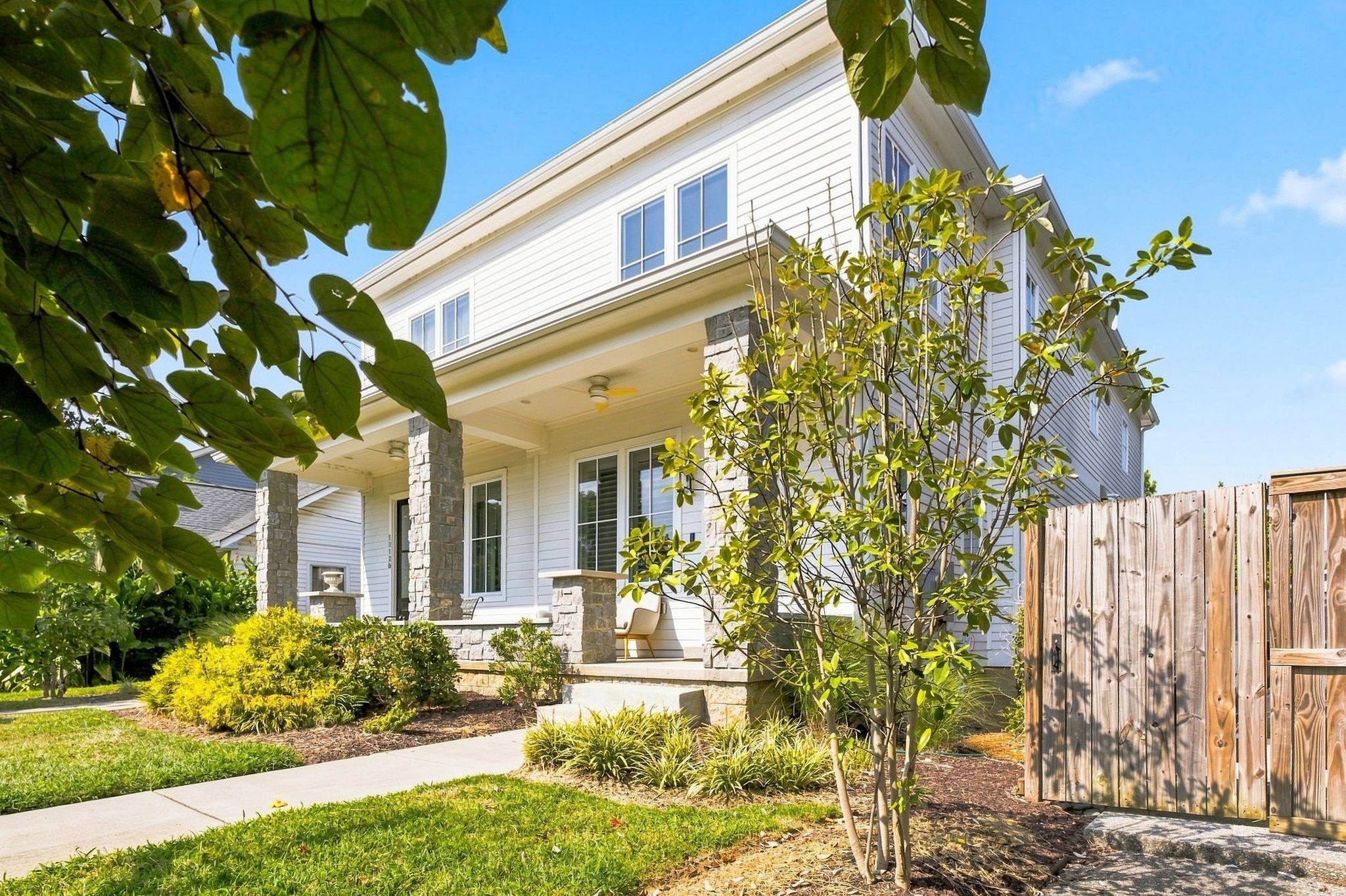 1812 5th Ave #N, Nashville, TN 37208