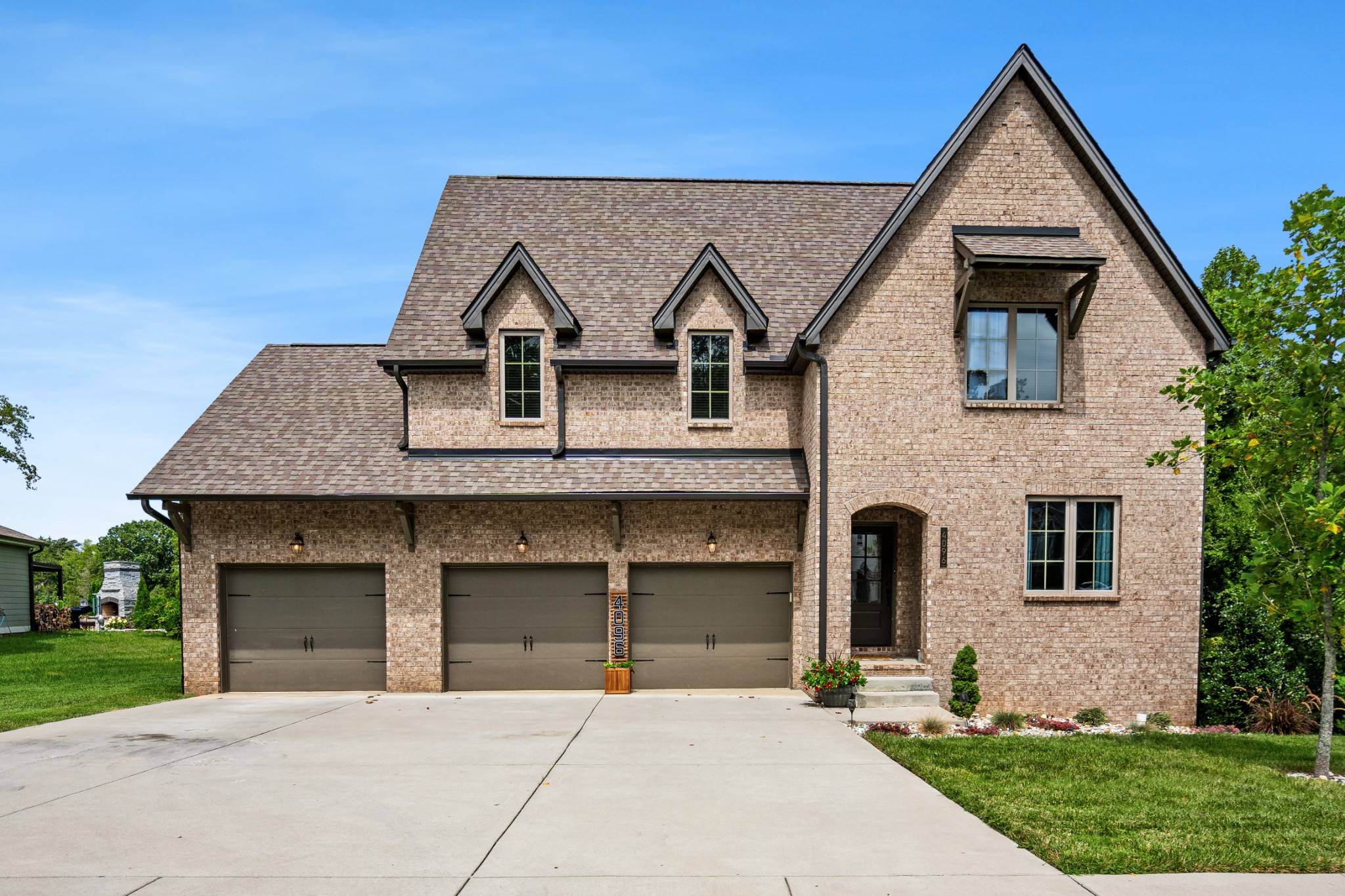 4096 Socata Ct, Cross Plains, TN 37049