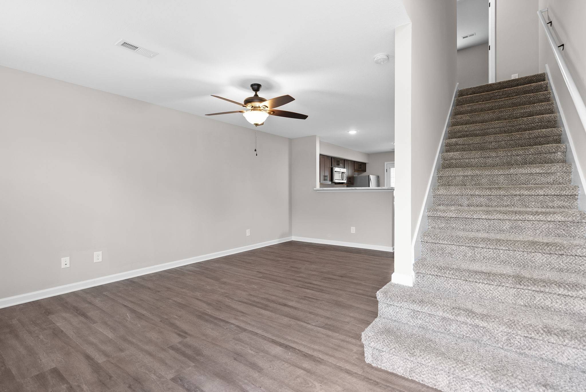 418 Peachers Mill Rd #F2, Clarksville, TN 37042