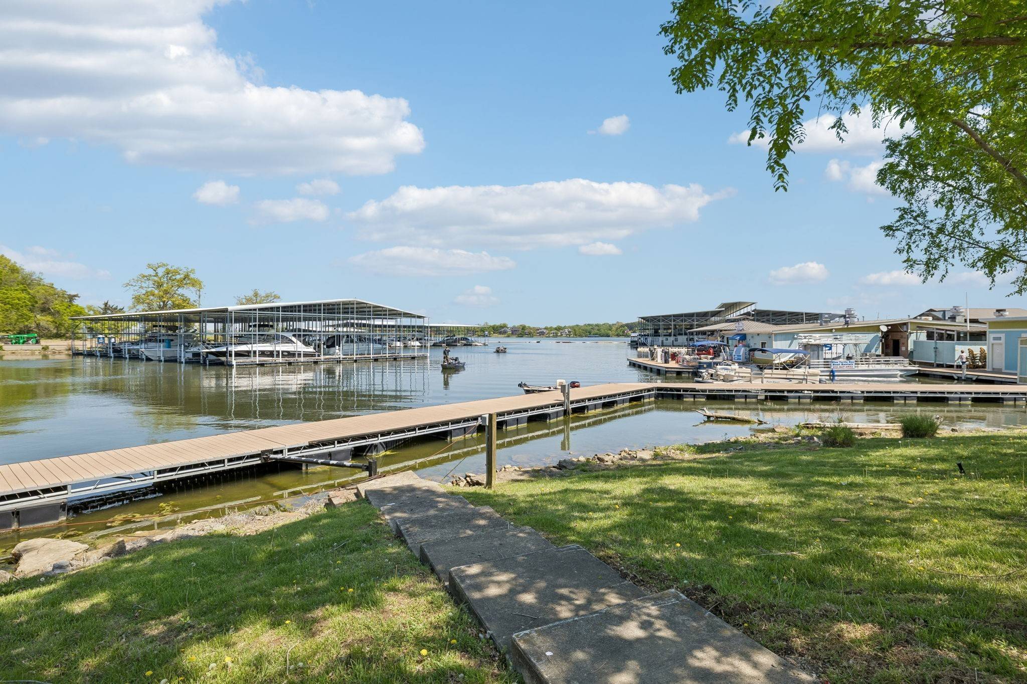 1806 Riverside Rd, Old Hickory, TN 37138