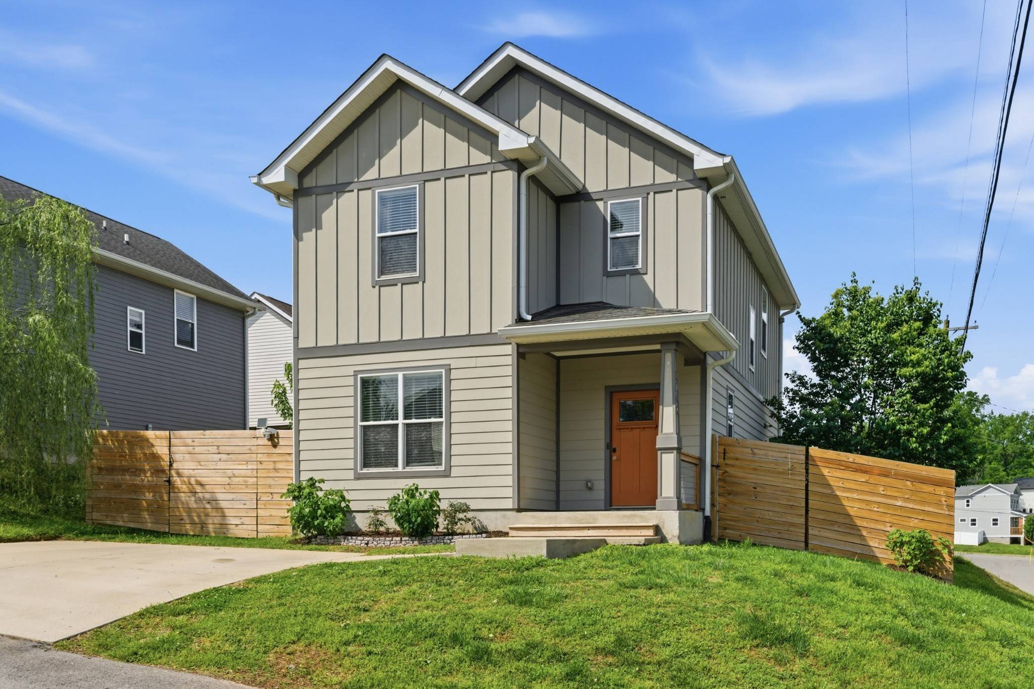 2140 15th Ave #N, Nashville, TN 37208