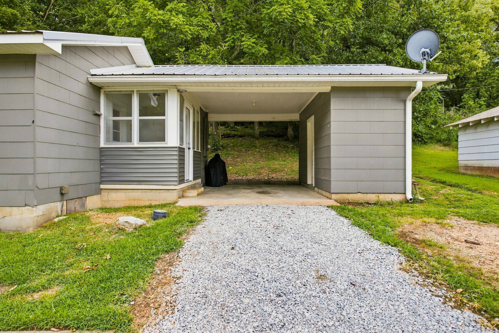 4854 Dry Fork Rd, Hampshire, TN 38461