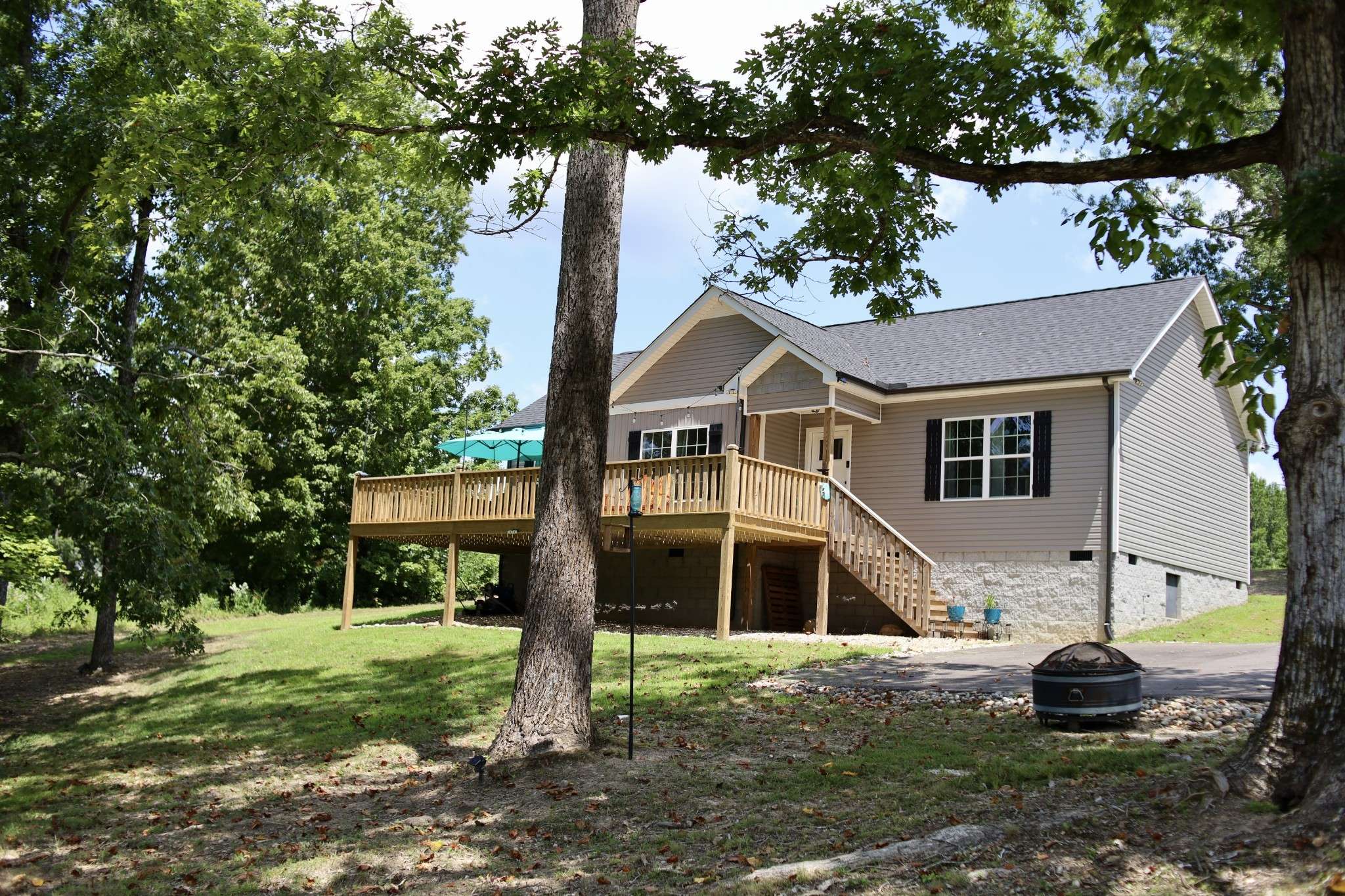 746 Nels Adams Rd, Dickson, TN 37055