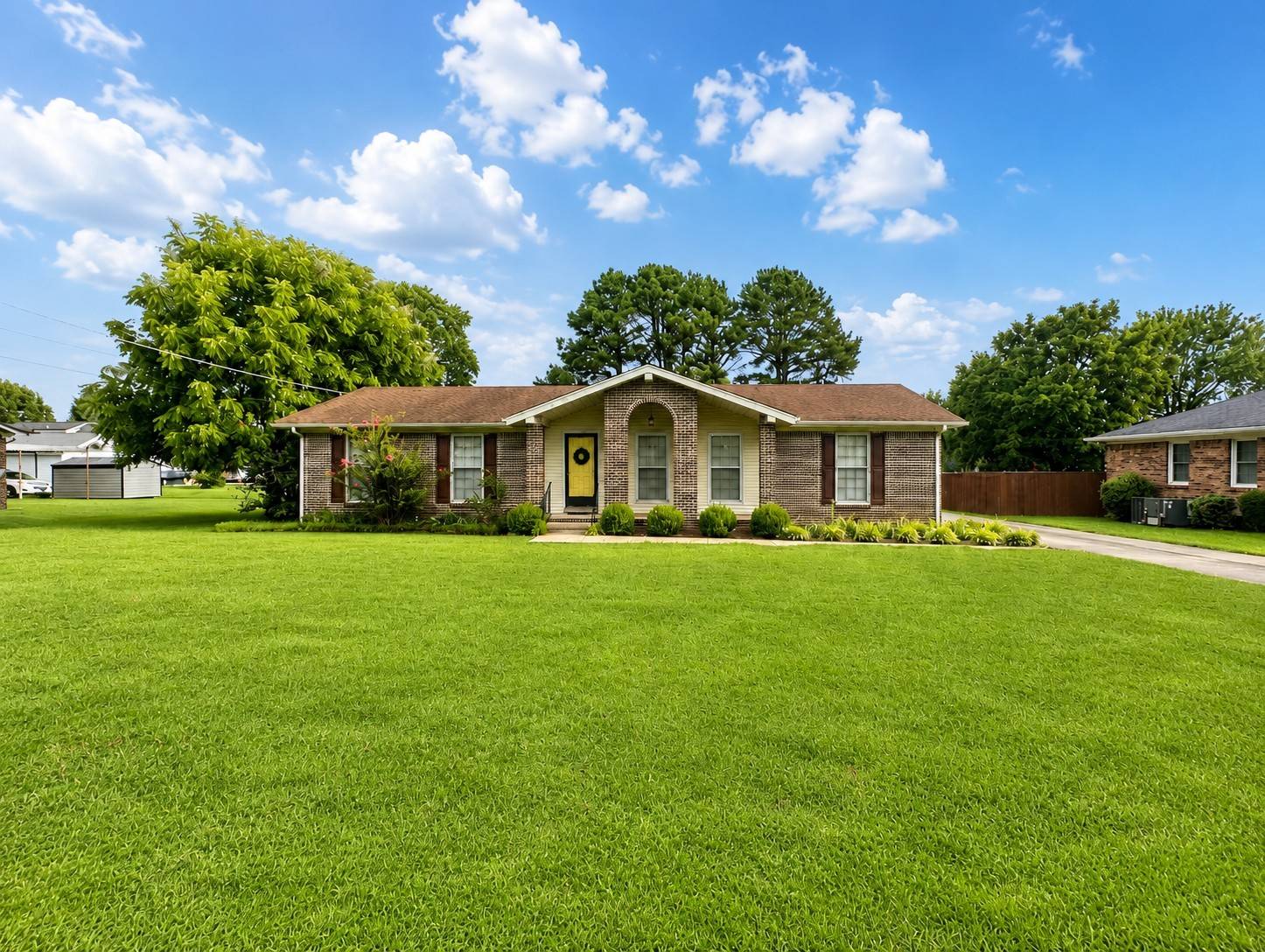 1008 Brindley Dr, Pulaski, TN 38478