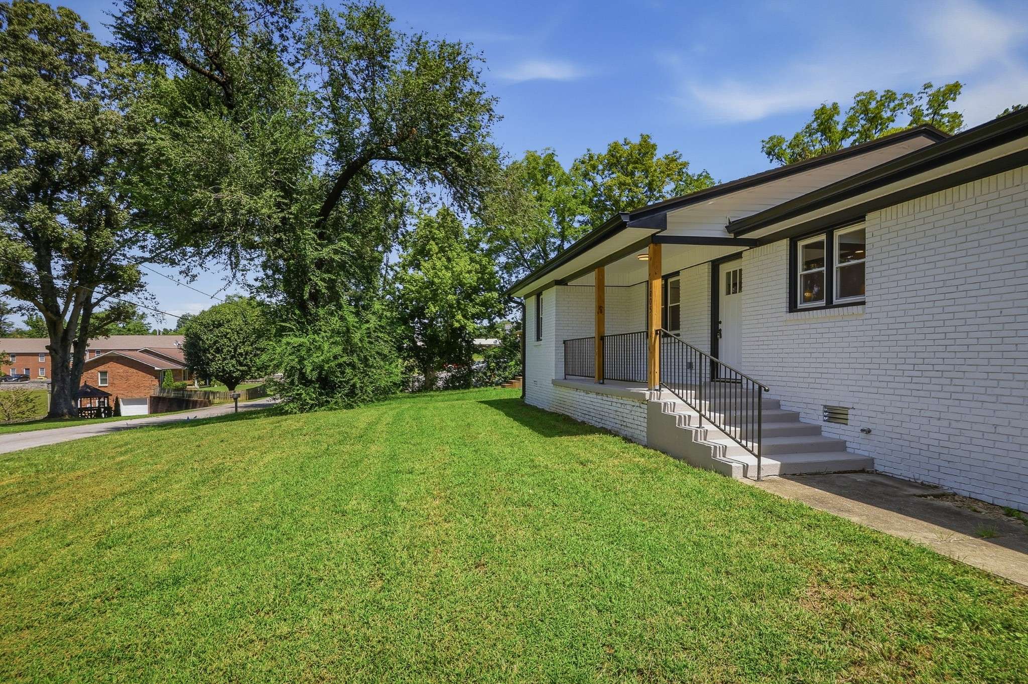 1805 N Whitney Ave, Cookeville, TN 38501