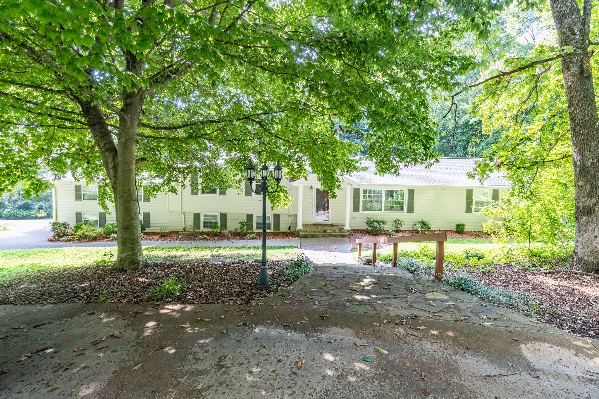 1515 Crestway Drive, Athens, TN 37303