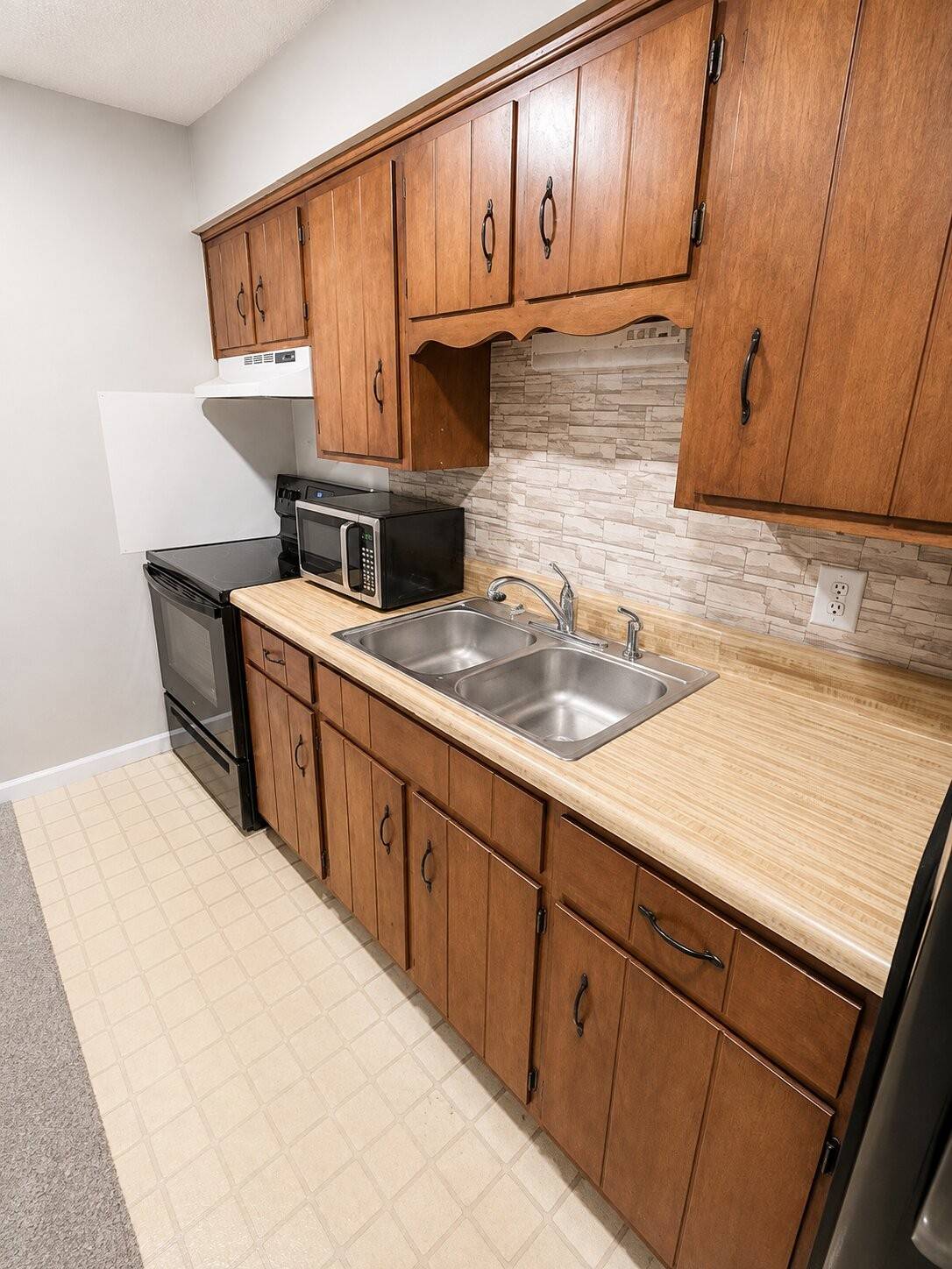 101 E Gray St #3, Gallatin, TN 37066