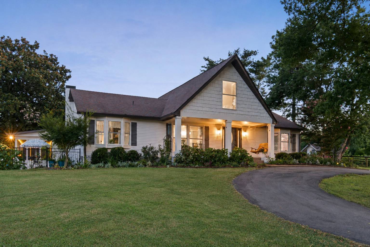 3689 Trousdale Ln, Columbia, TN 38401