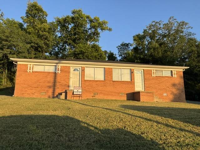 105 Edgehill Dr, Pulaski, TN 38478