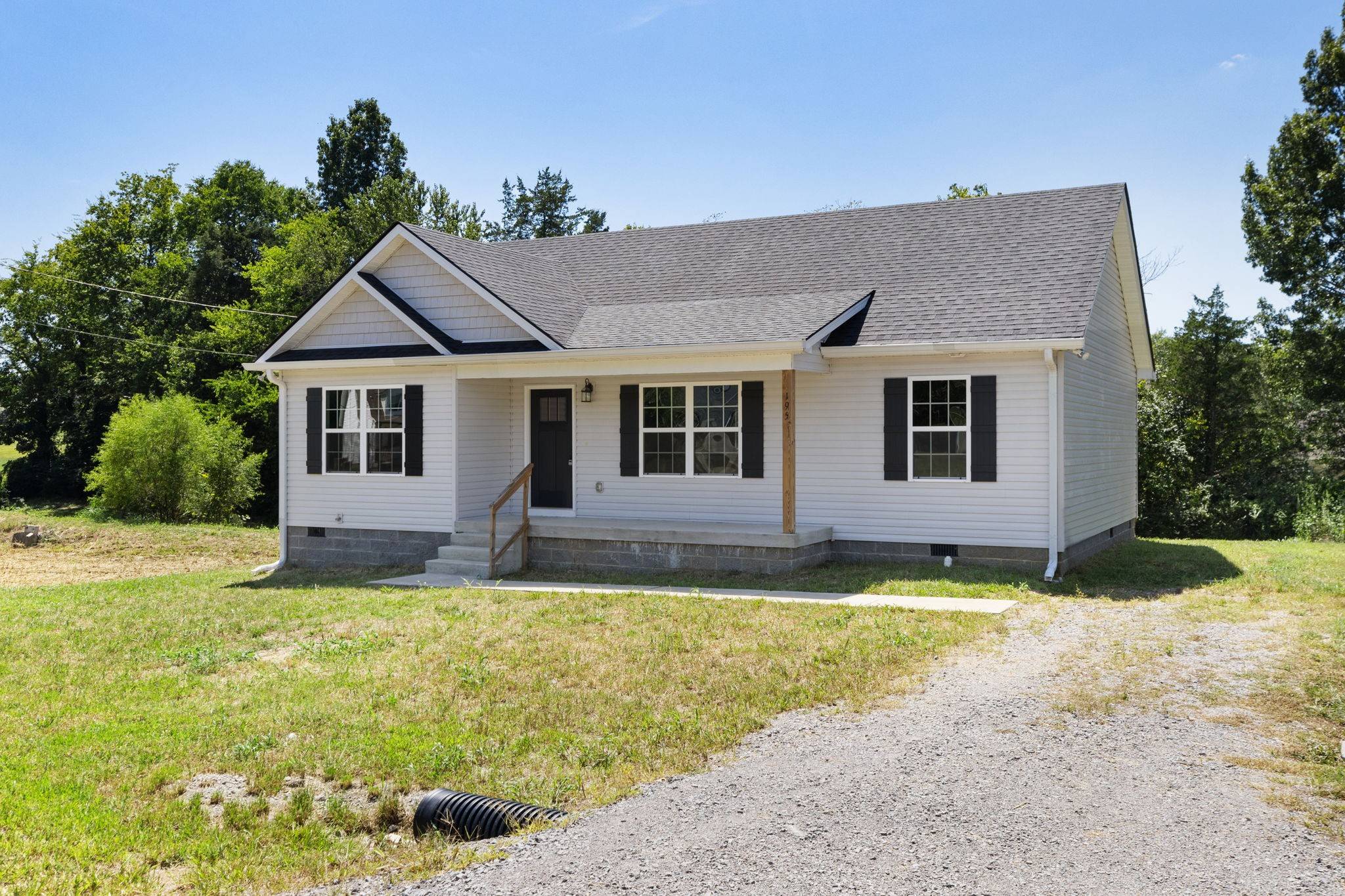 195 Southview Dr, Lewisburg, TN 37091