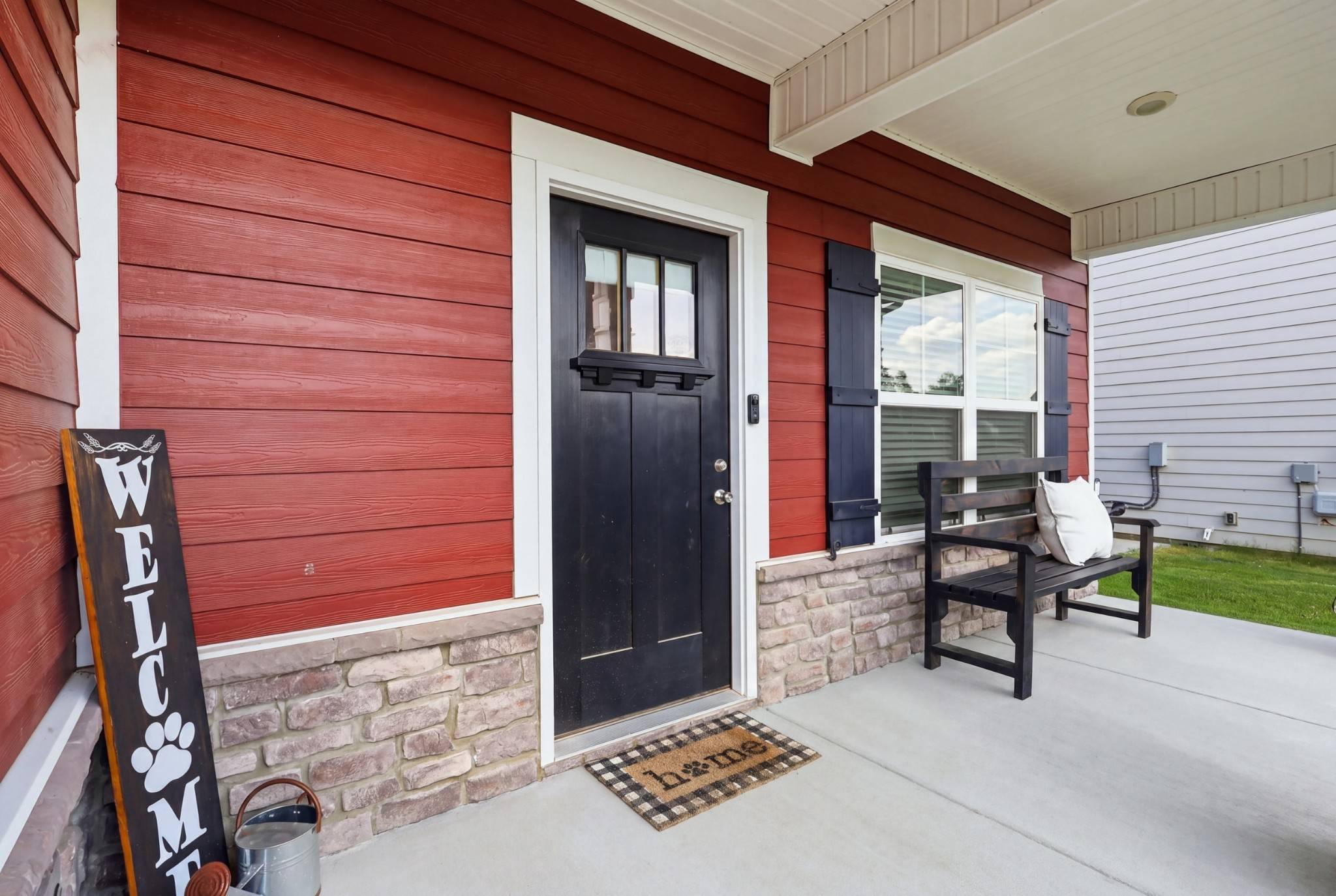 3711 Stormy Ln, Rockvale, TN 37153