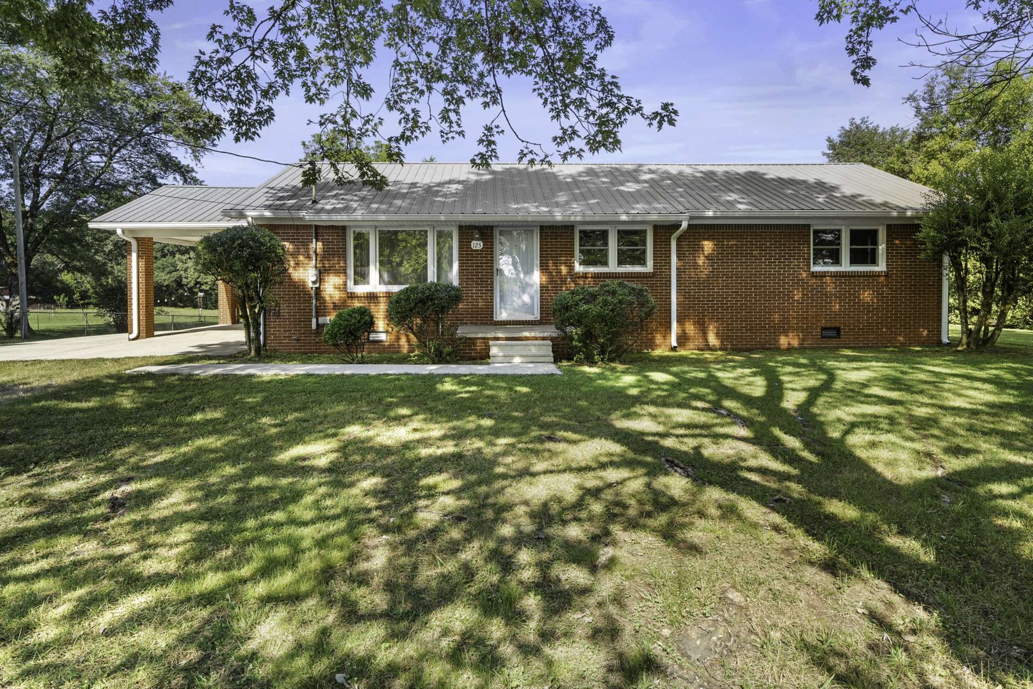 125 Spring Creek Rd, Estill Springs, TN 37330