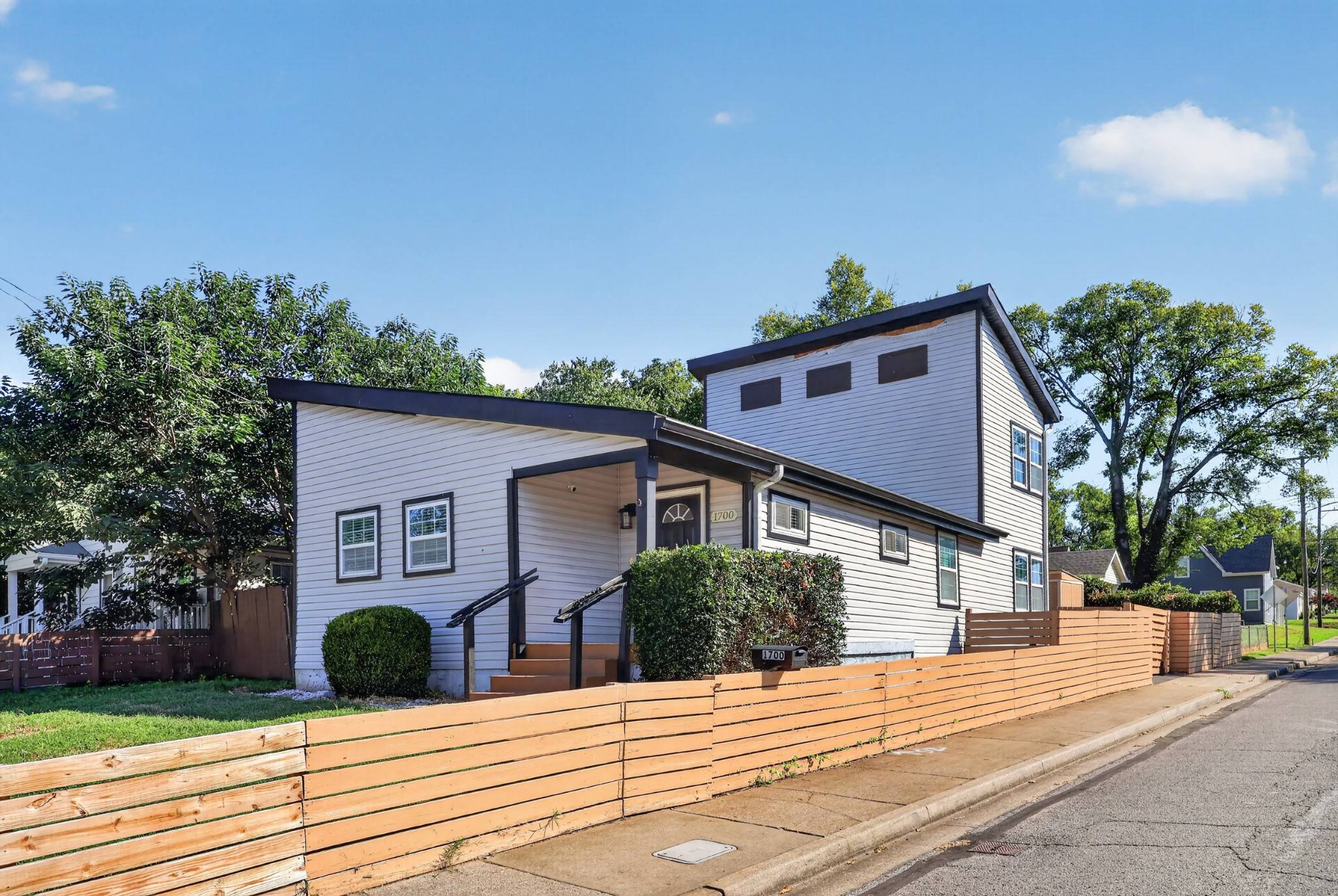 1700 14th Ave #N, Nashville, TN 37208