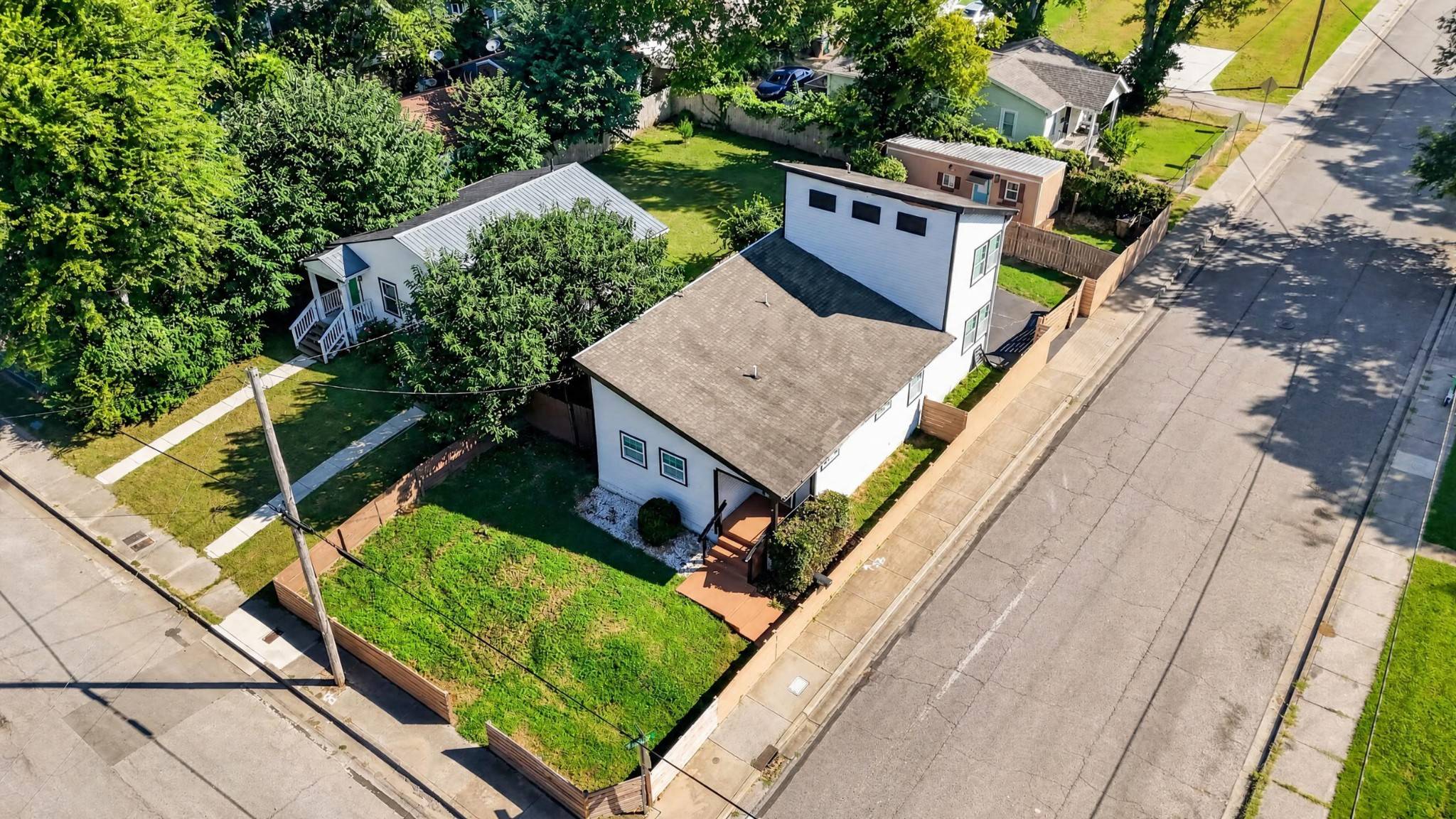 1700 14th Ave #N, Nashville, TN 37208