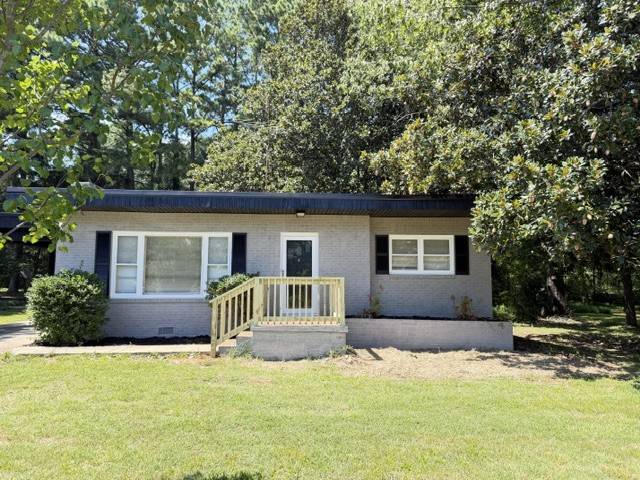242 Main St, Huntland, TN 37345
