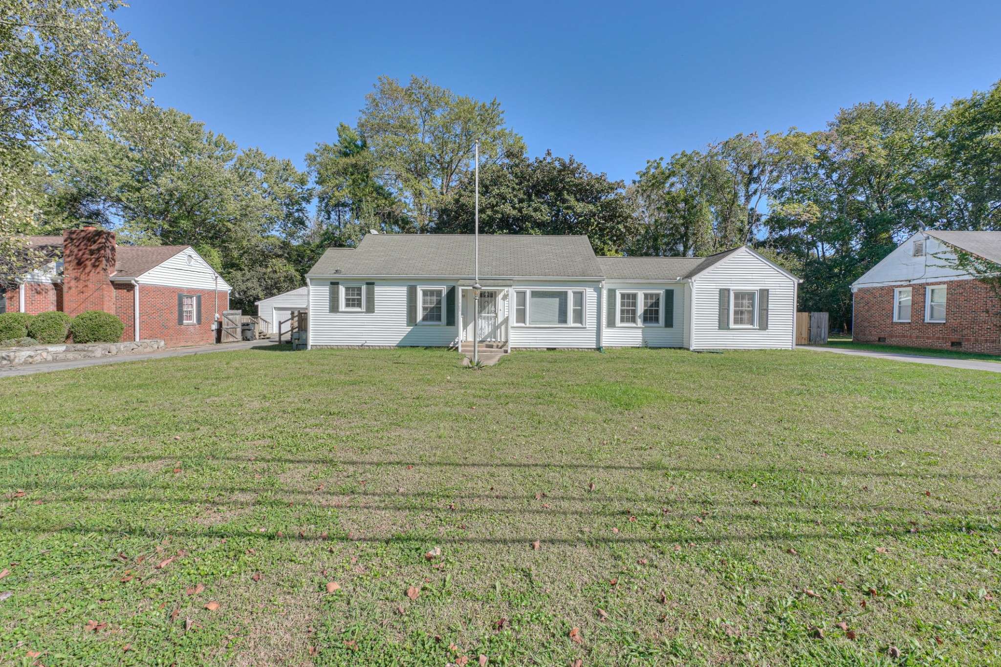 1402 N Tennessee Blvd, Murfreesboro, TN 37130