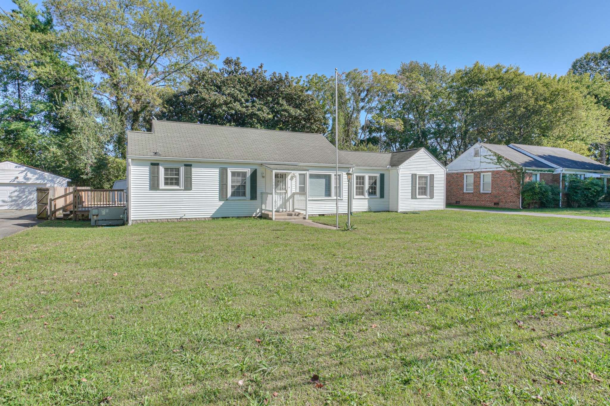 1402 N Tennessee Blvd, Murfreesboro, TN 37130