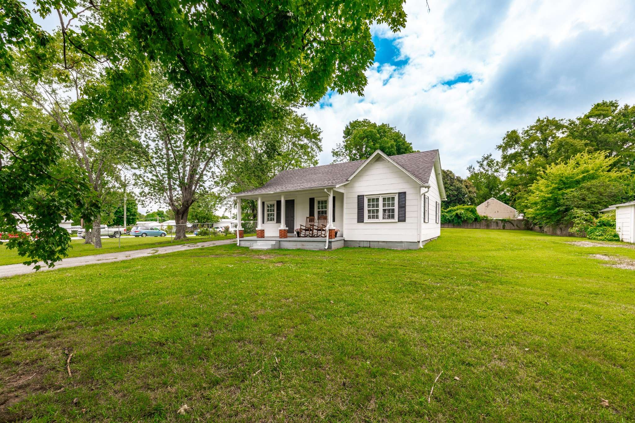 1105 Woods Ferry Rd, Gallatin, TN 37066