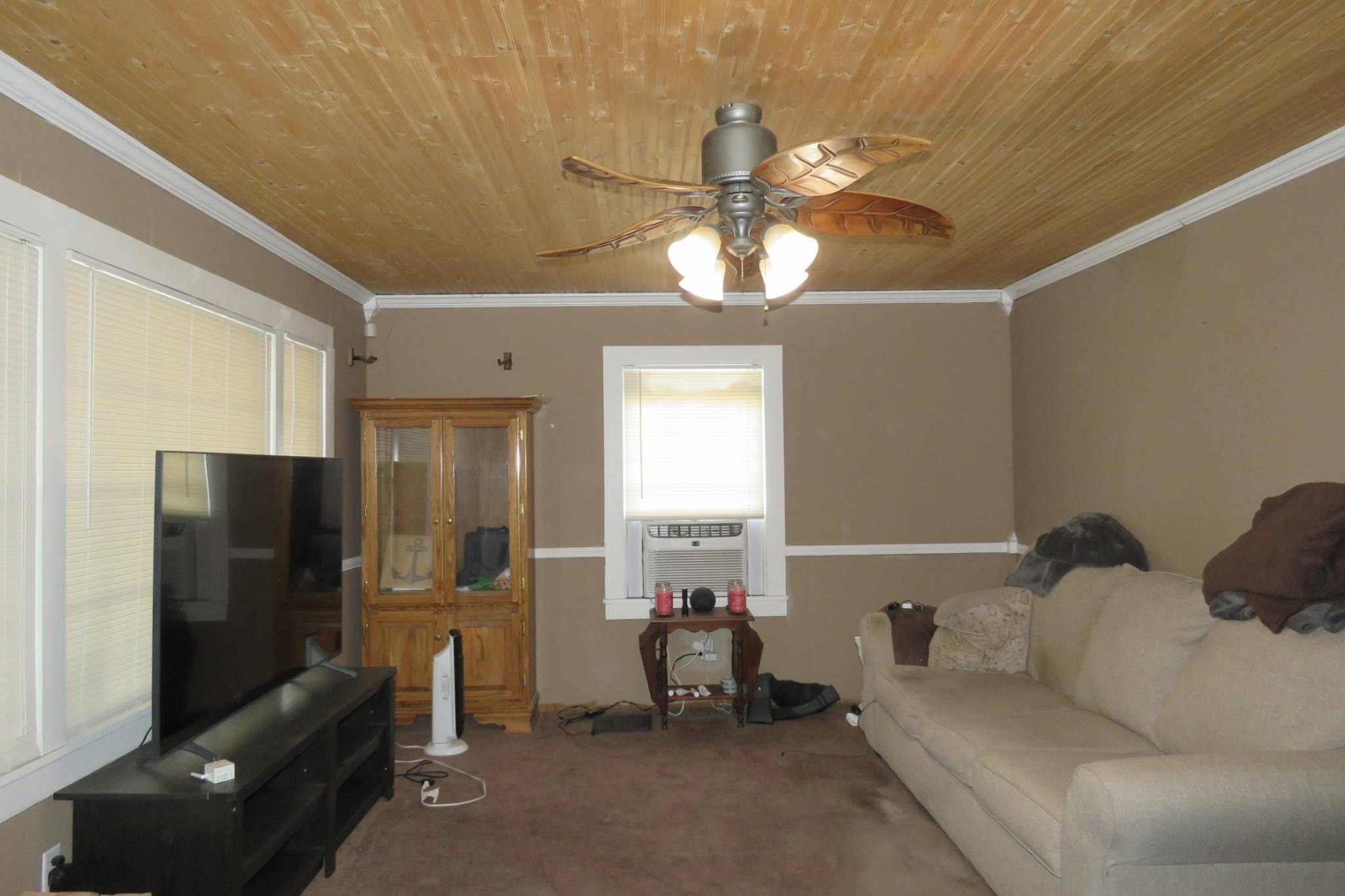 352 N Spring St, Sparta, TN 38583