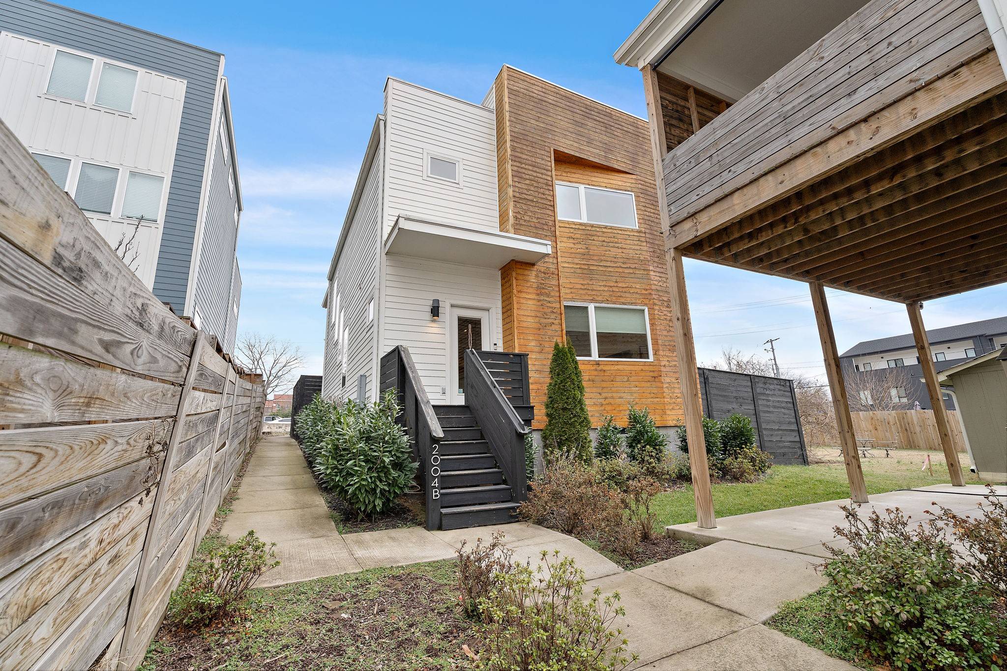 2004B 9th Ave #N, Nashville, TN 37208